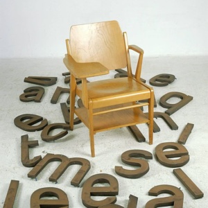 Ipari réz színű betűk