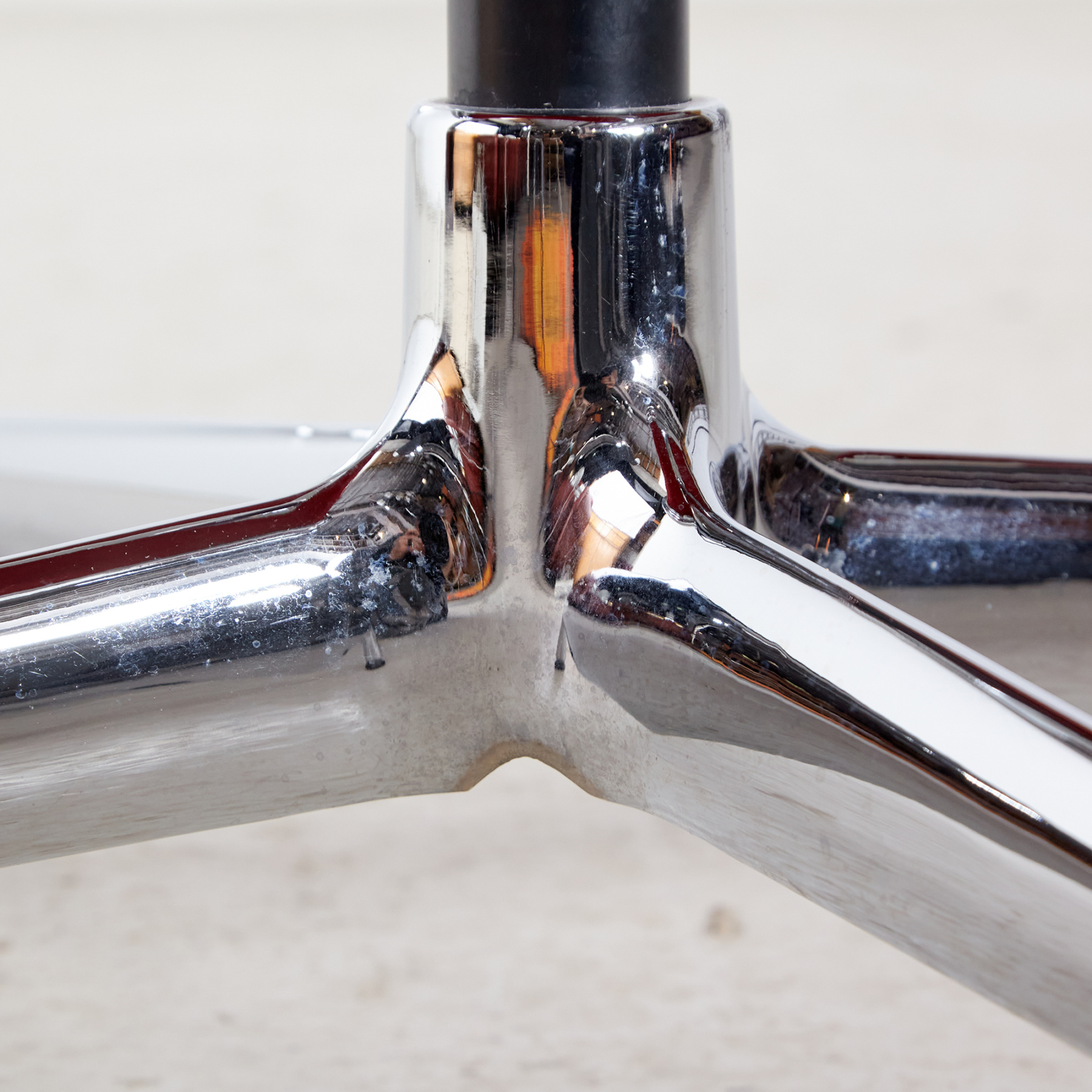 Charles & Ray Eames EA108 office chair - Image 13