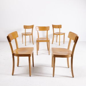 Egyszerű lakkozott szék