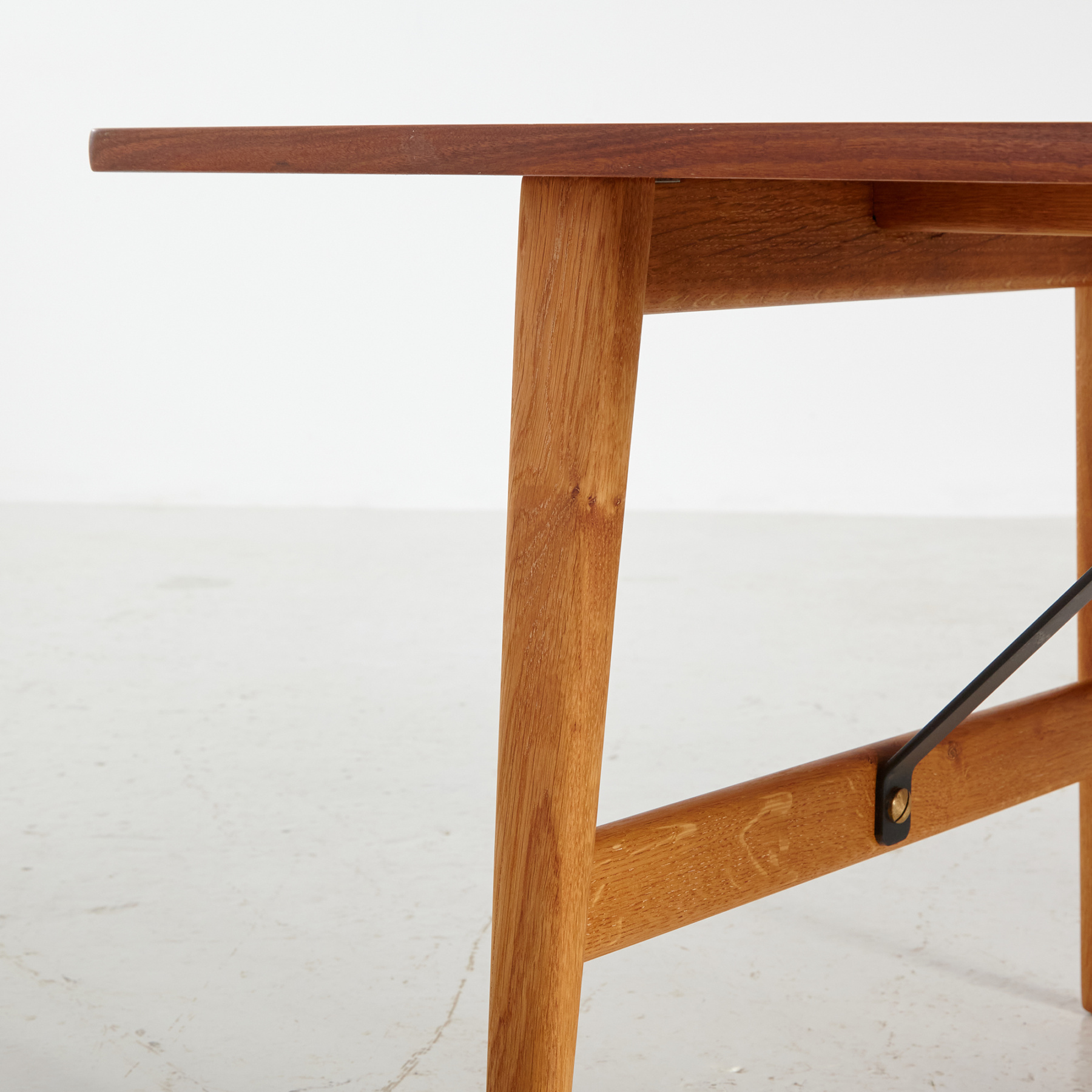 Hunting coffee table by Børge Mogensen for Frederica - Image 3
