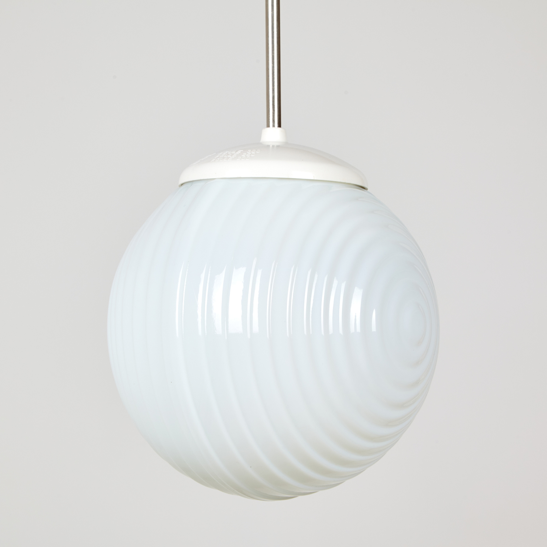 Csehszlovák üvegbúrás függeszték