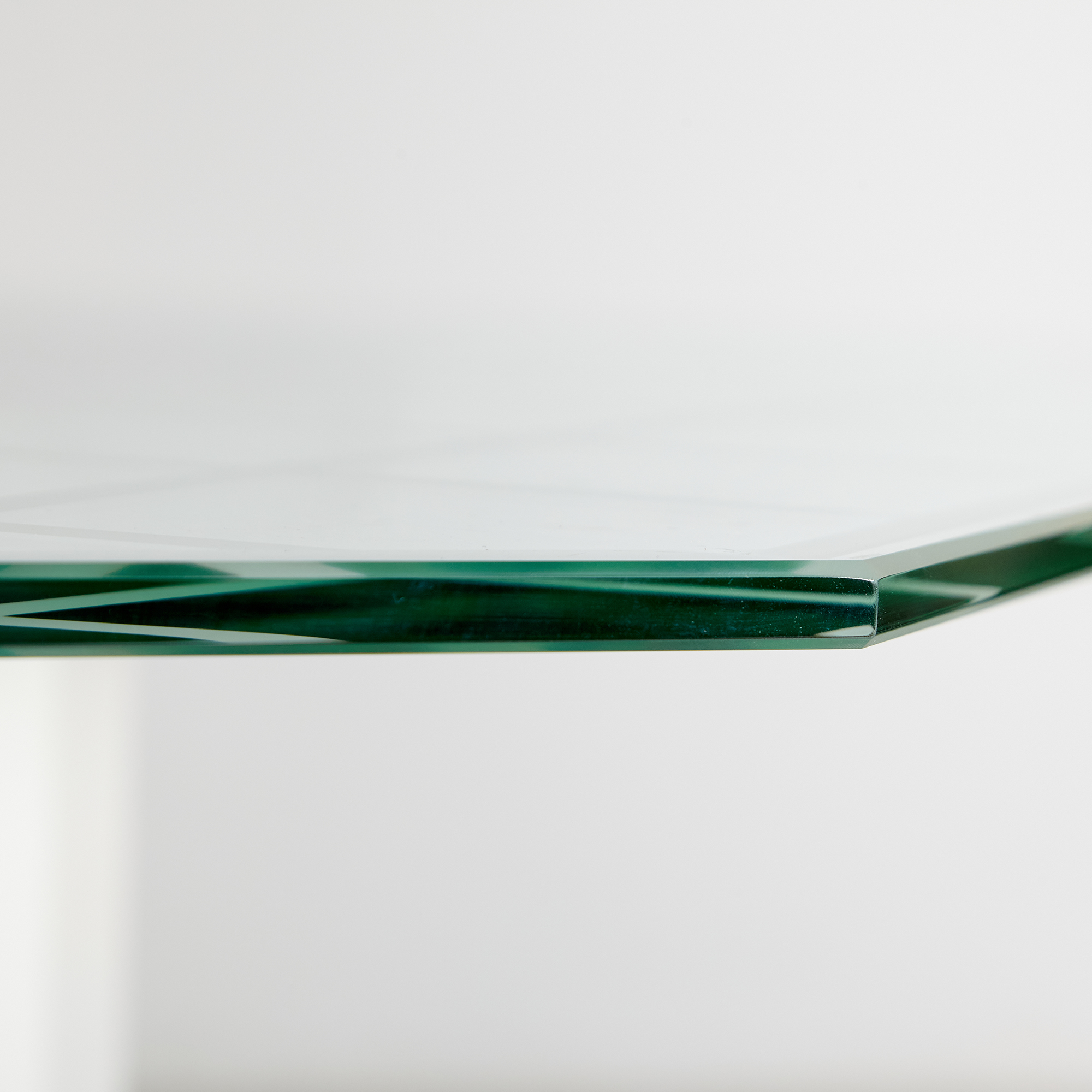 Werzalit dining table - Image 4