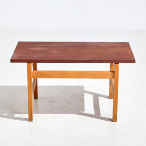 Oak coffee table by Hans J. Wegner for Getama