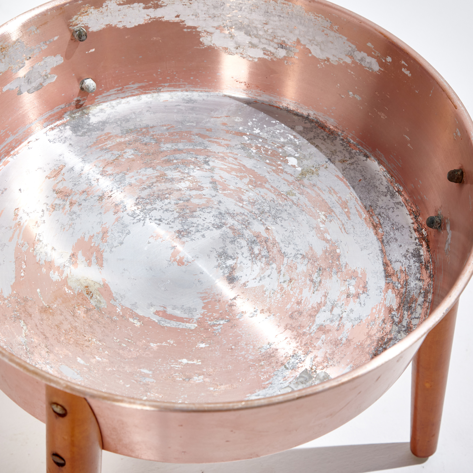 Aluminum plant holder on beech legs - Image 7