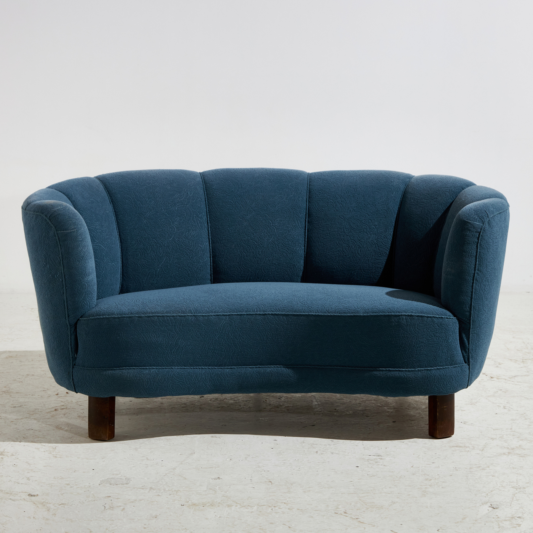 Kétszemélyes textil kanapé