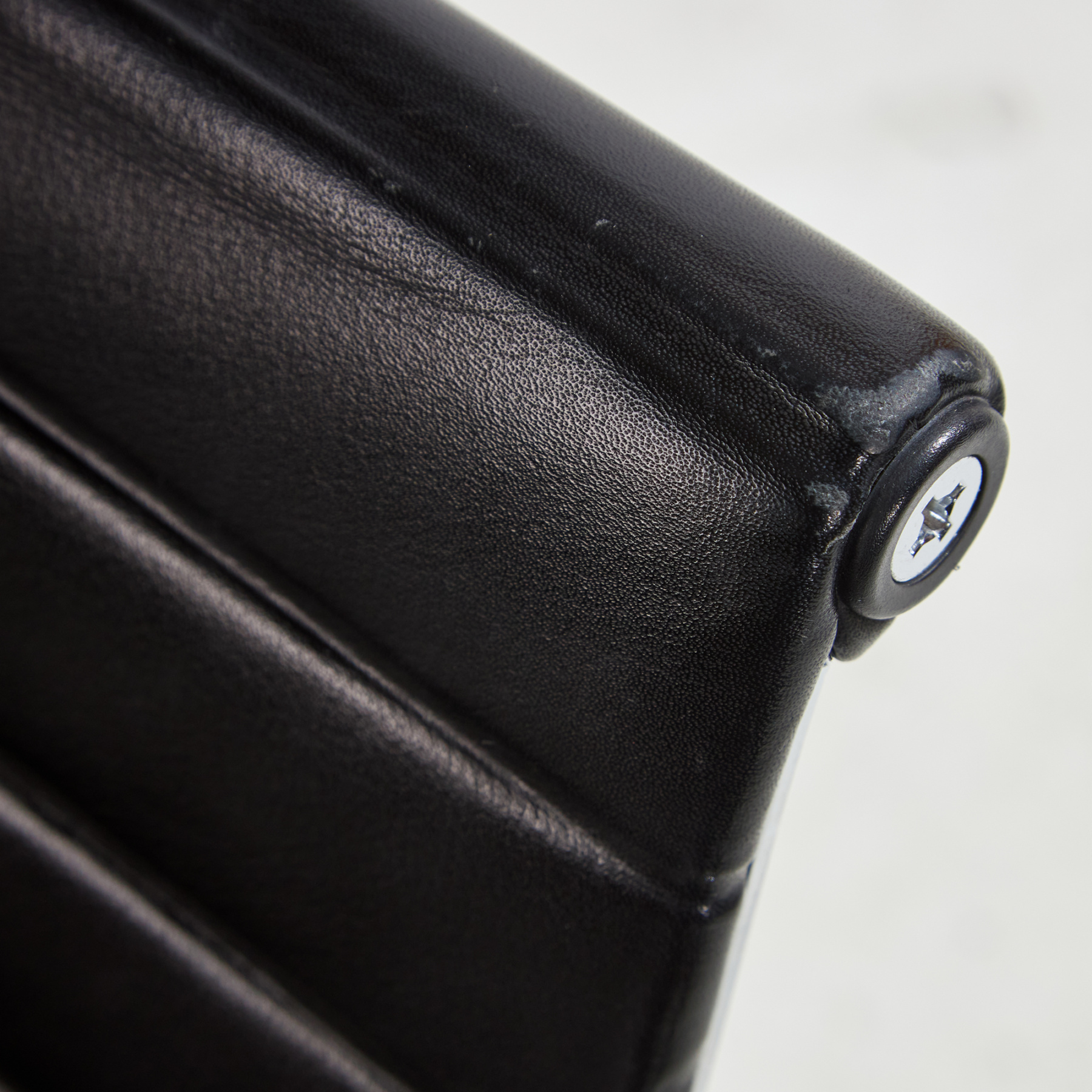 EA108 office swivel chair by Charles & Ray Eames for Vitra - Image 13