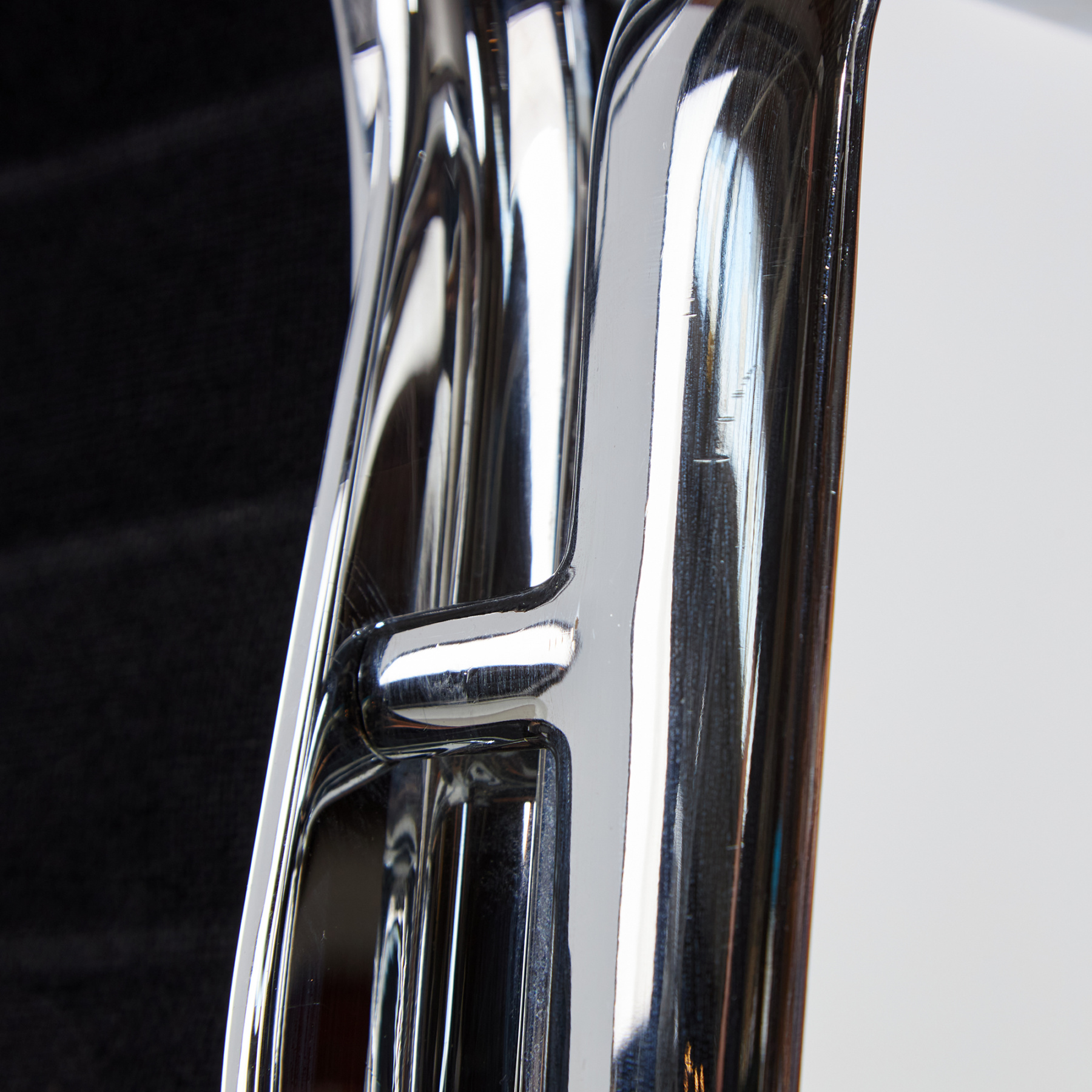 EA108 office swivel chair by Charles & Ray Eames for Vitra - Image 30