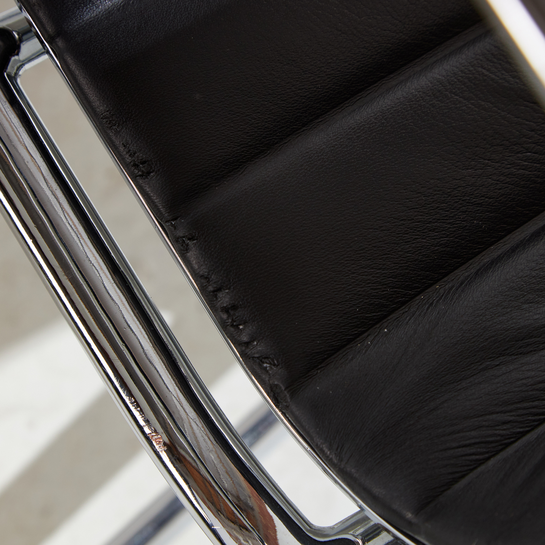 EA108 office swivel chair by Charles & Ray Eames for Vitra - Image 34