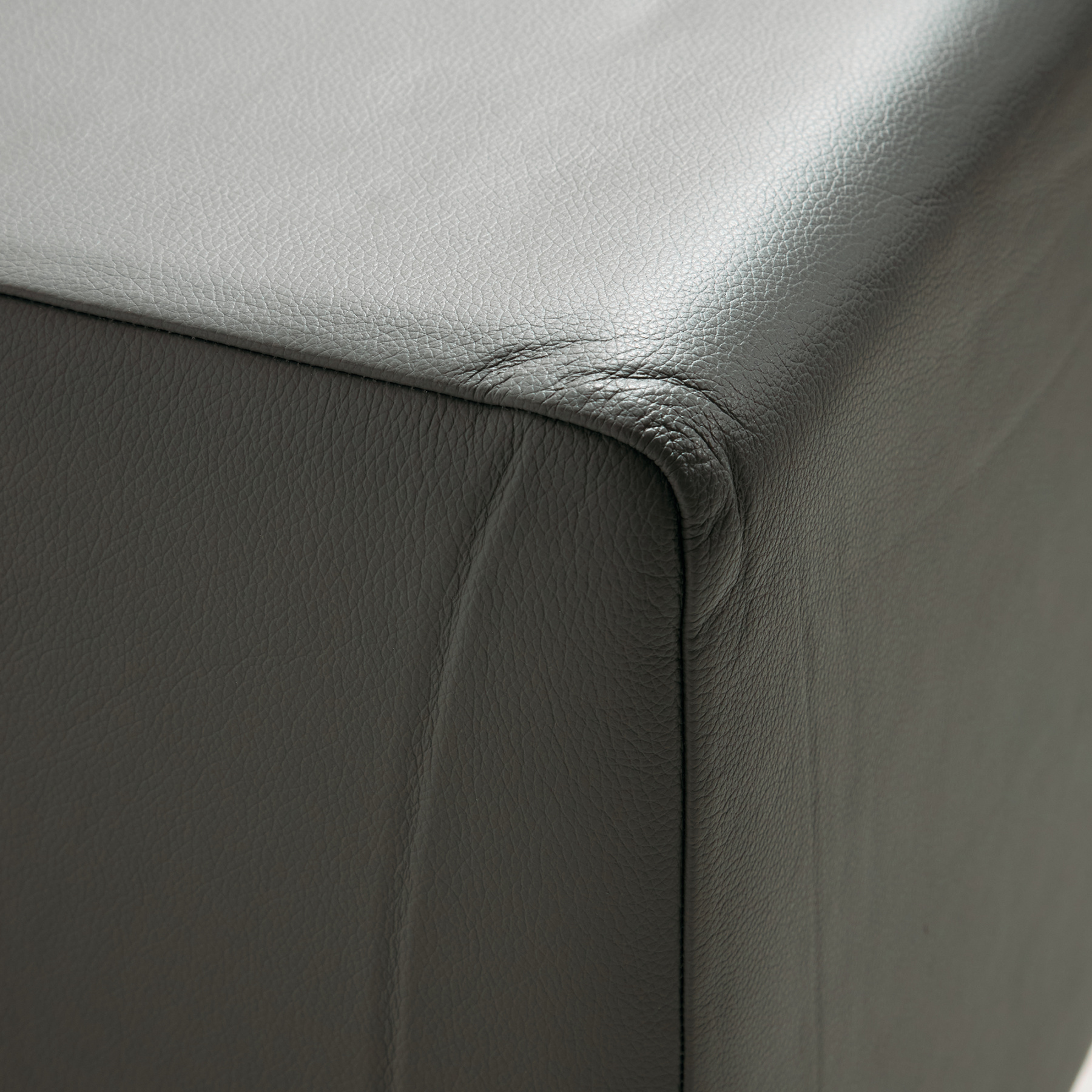 Kensaku Oshiro Brix fotel - Image 16