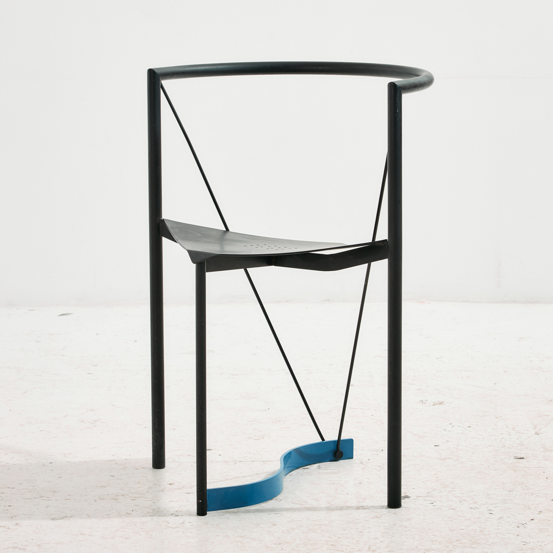 Postmodern armchair and table, Set of 2 - Image 2