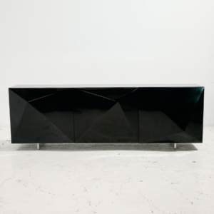 High-gloss sideboard