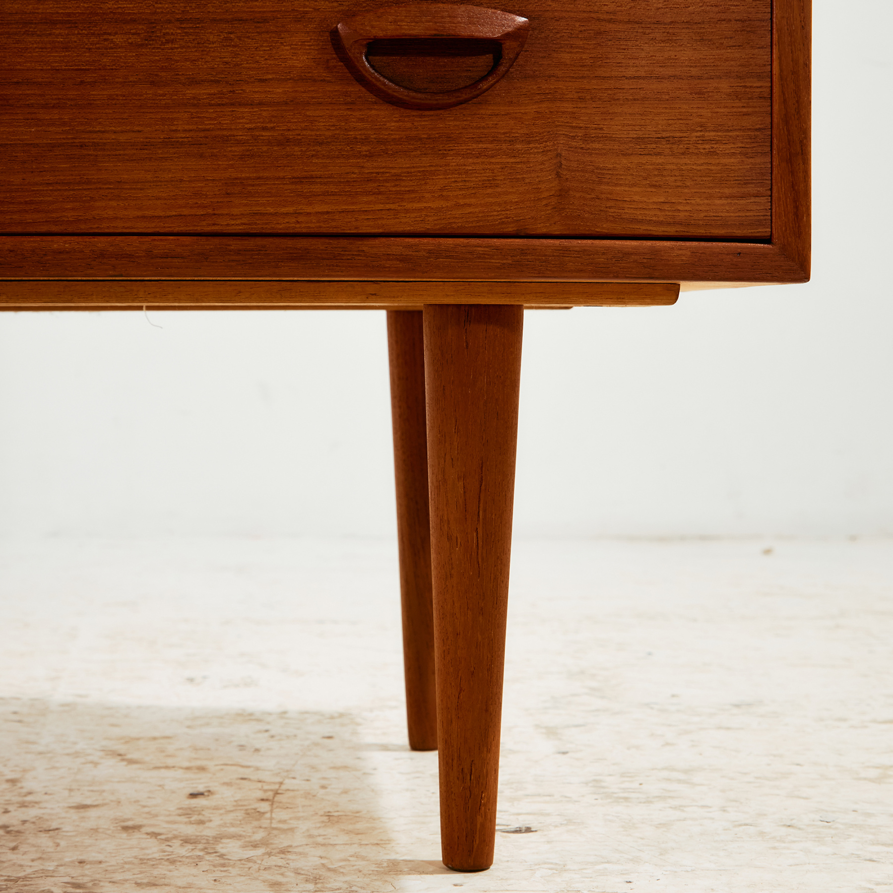 Kai Kristiansen négy fiókos teak komód - Image 13