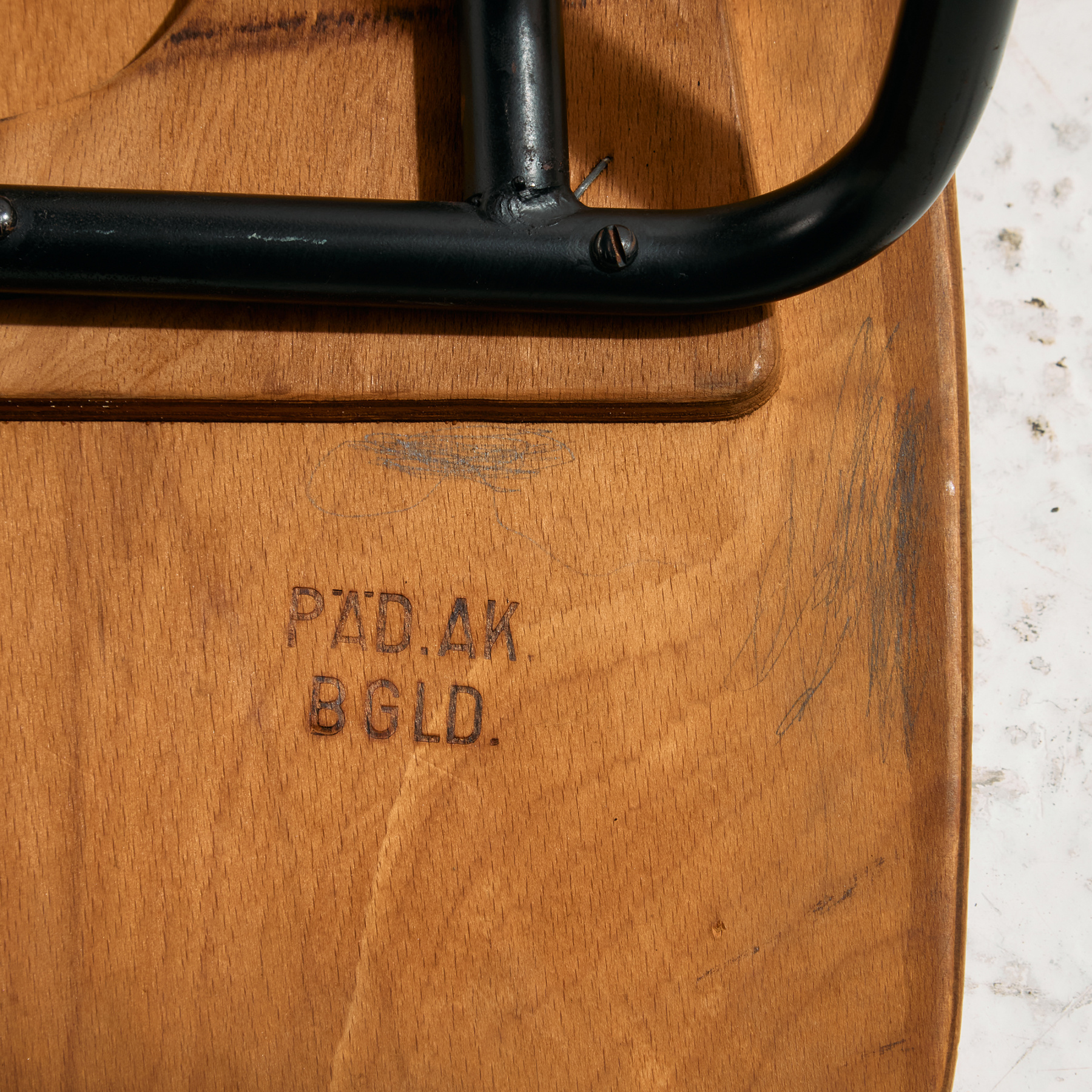 Teak chair with writing tablet - Image 21