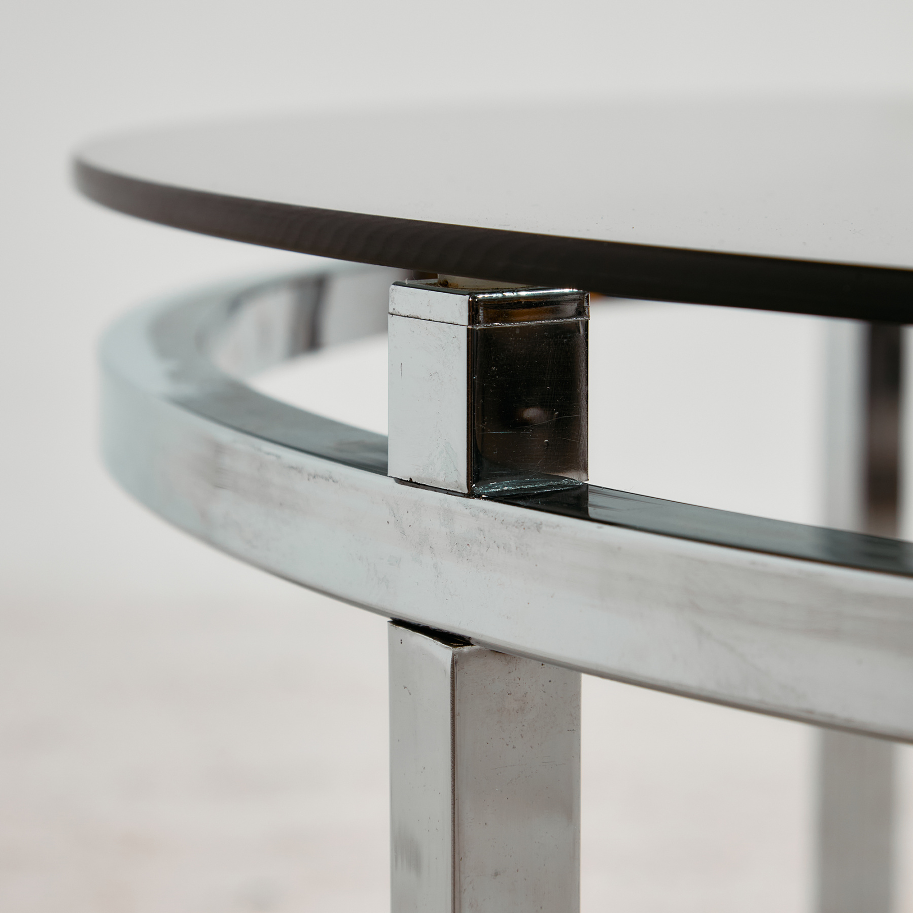 Chrome and glass coffee table - Image 7