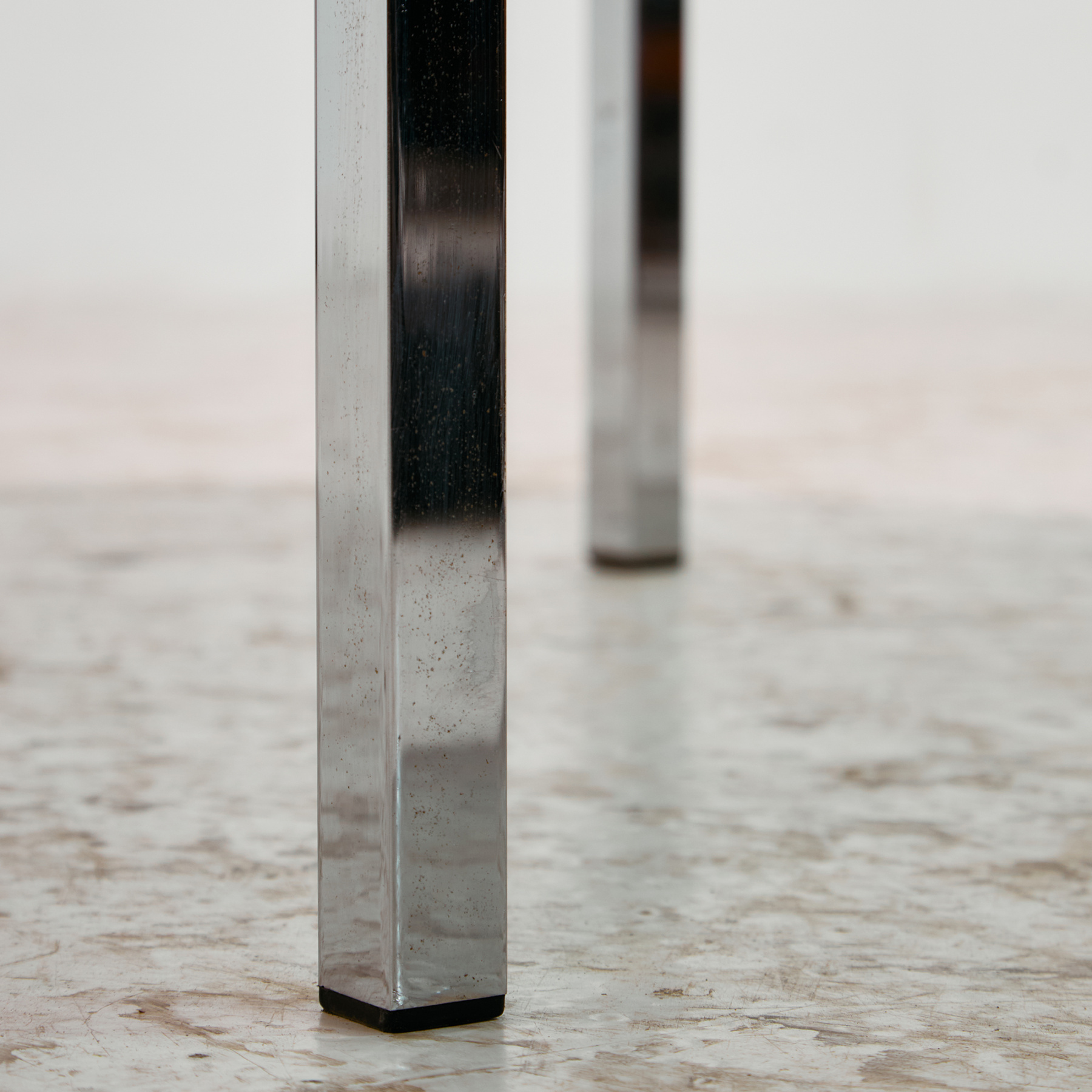 Chrome and glass coffee table - Image 9