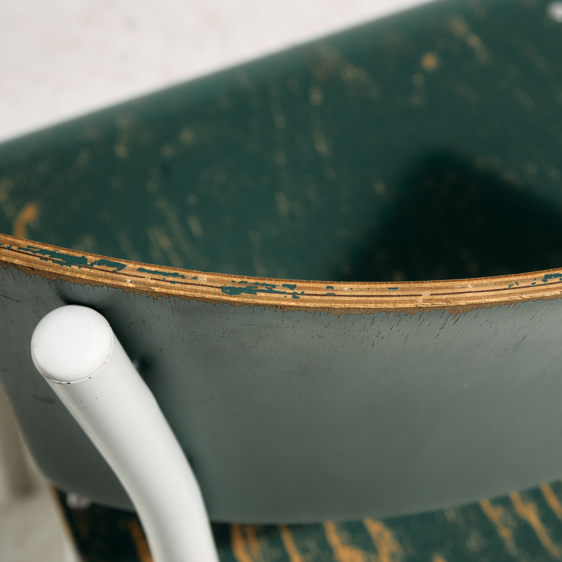 Metal frame chair - Image 12