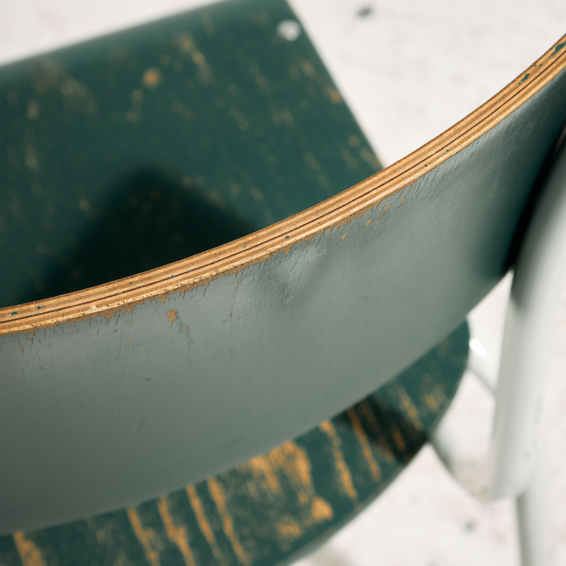 Metal frame chair - Image 13