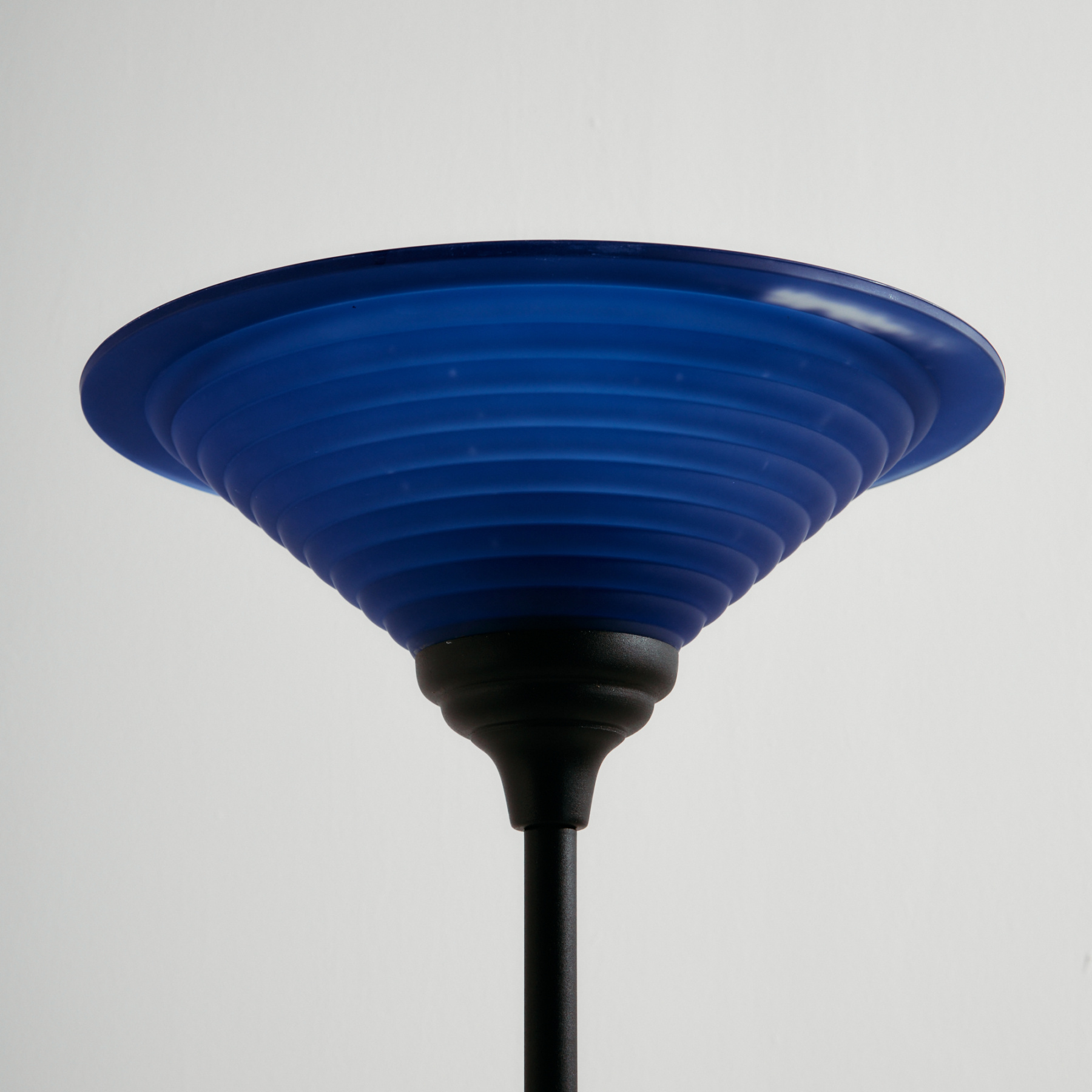 Postmodern style floor lamp - Image 4