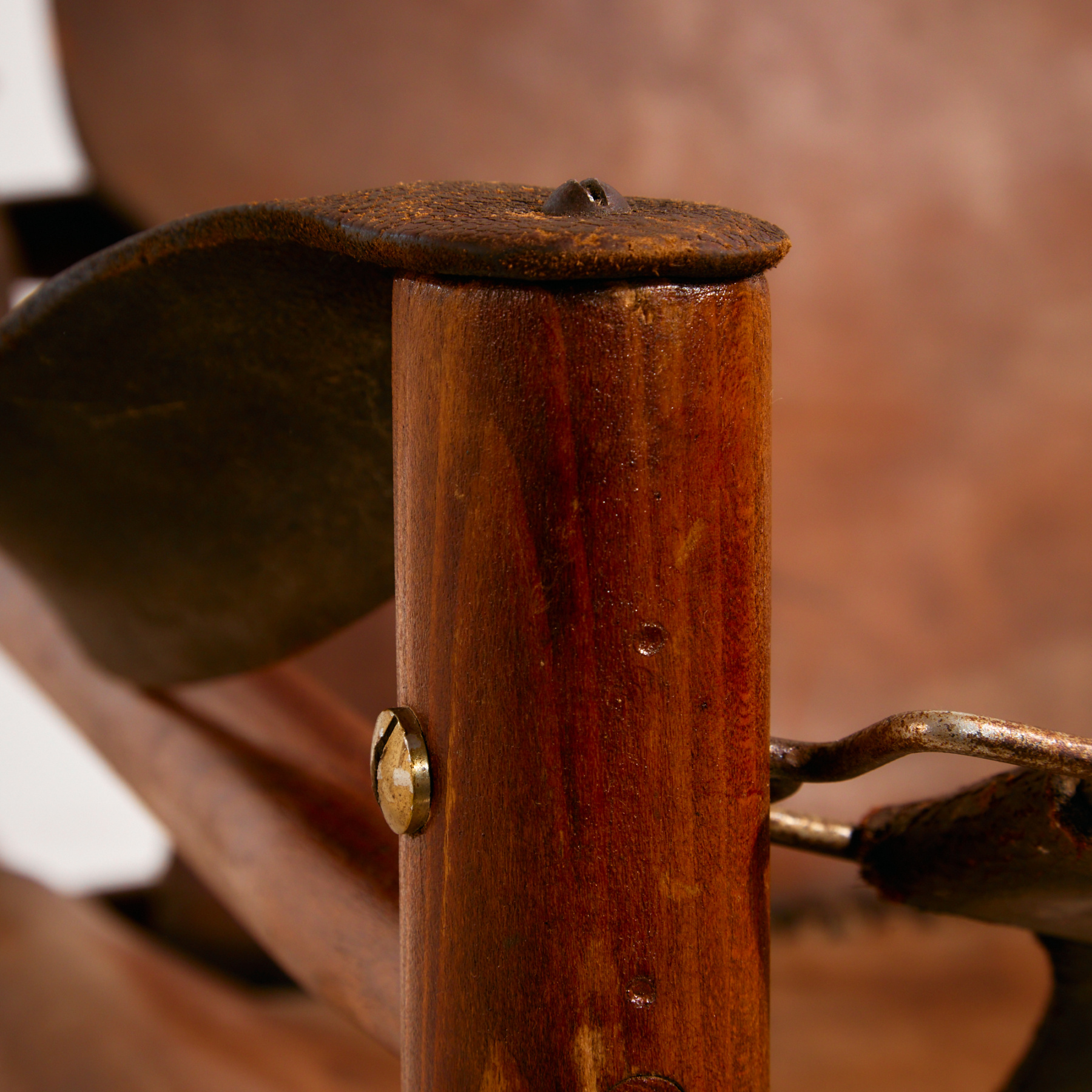 Magyar marhabőr fotel - Image 13