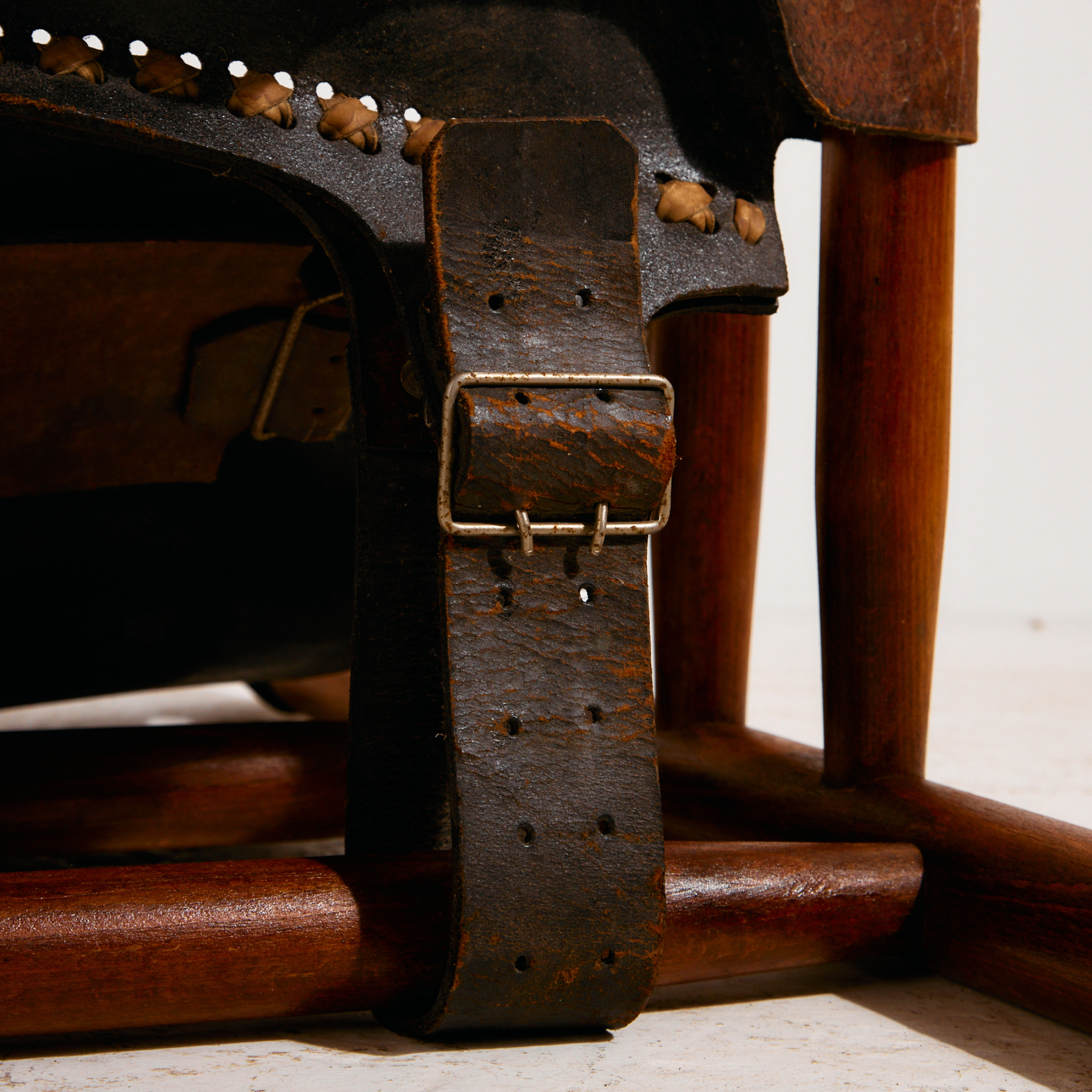 Magyar marhabőr fotel - Image 23