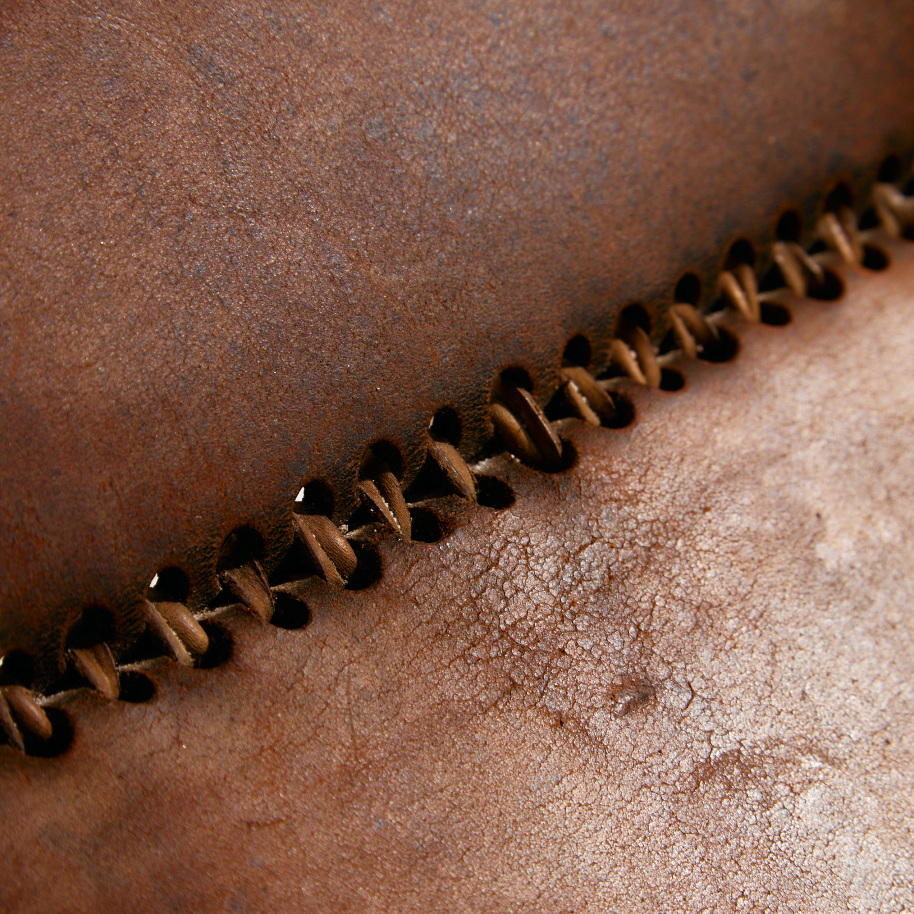 Magyar marhabőr fotel - Image 26