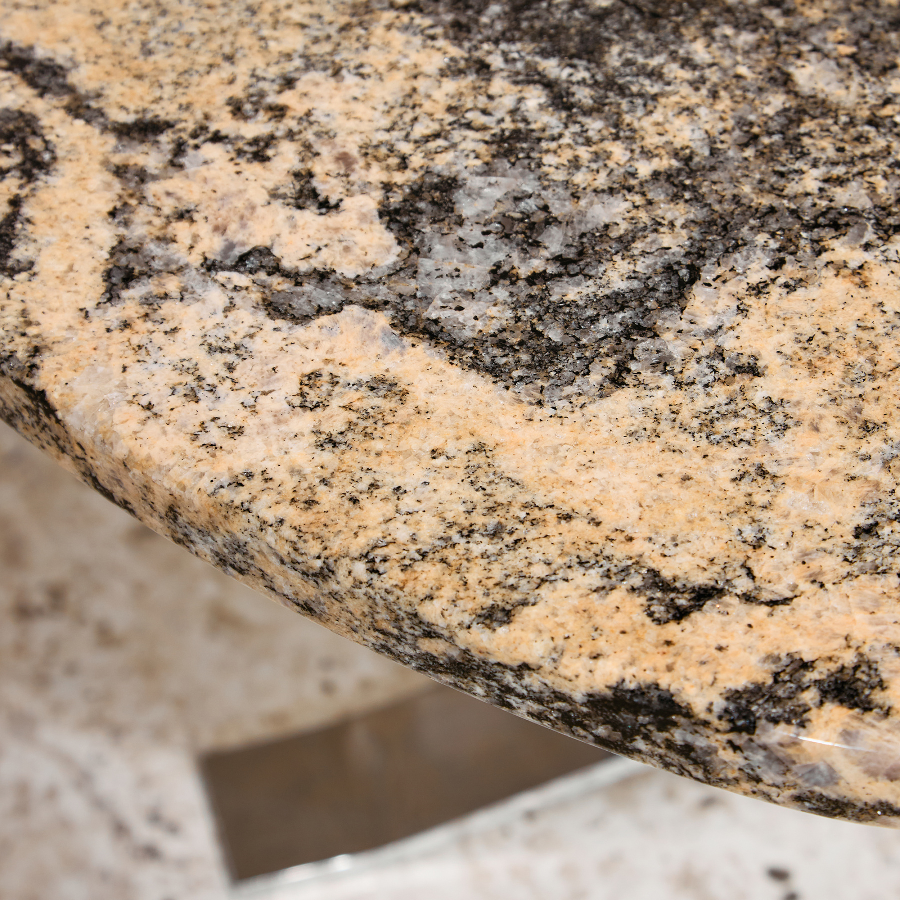 Marble coffee table - Image 4