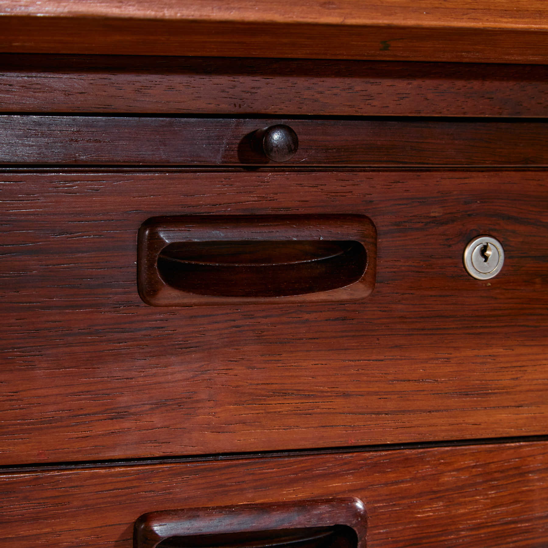 Arne Vodder Modell 207 rózsafa íróasztal - Image 17