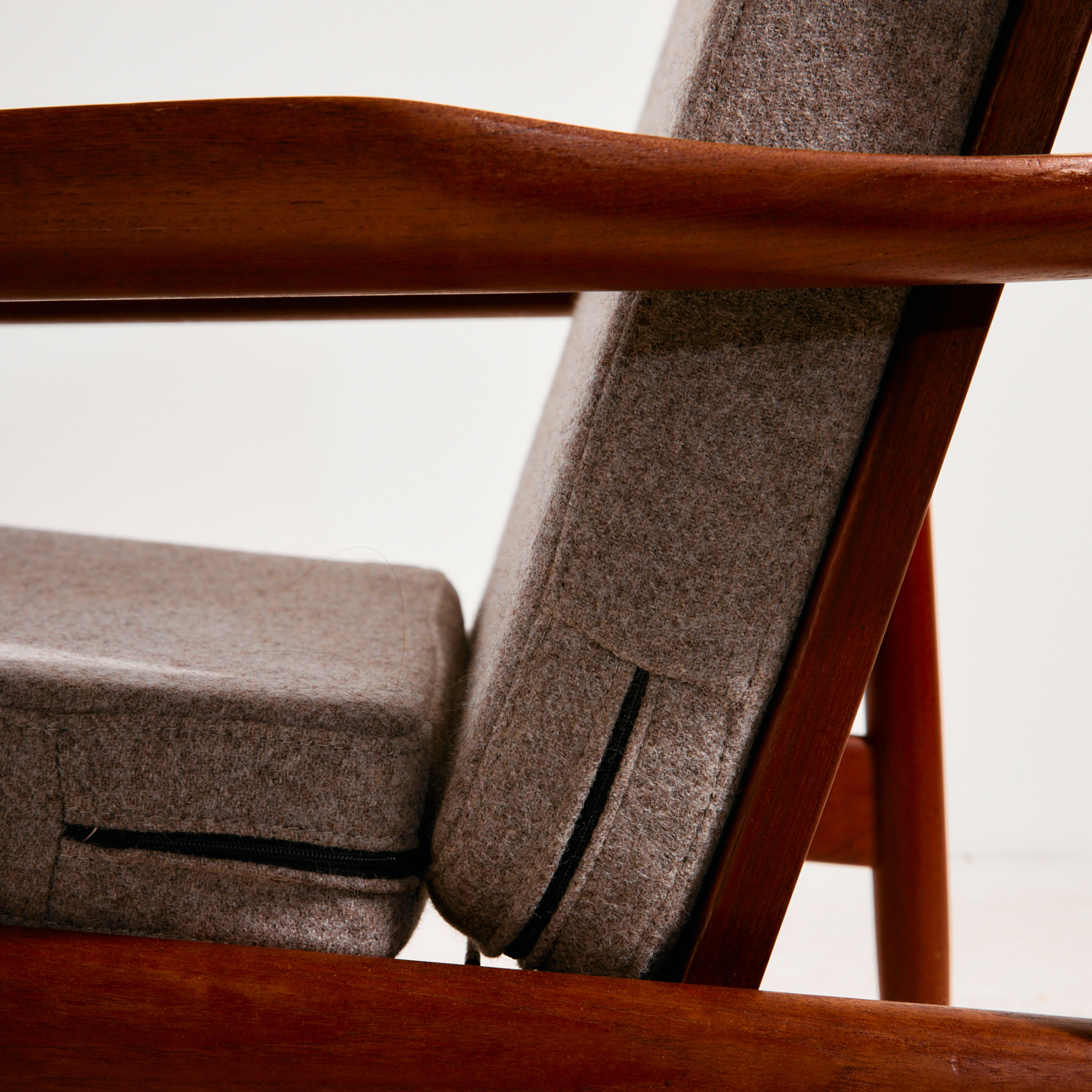 Restored teak armchair by Arne Vodder for Glostrup Møbelfabrik - Image 9