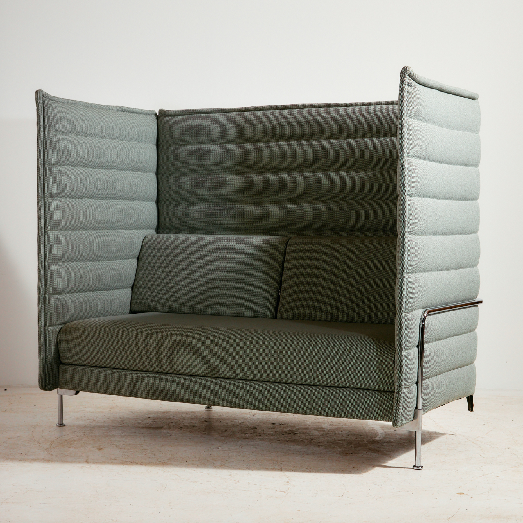 Alcove Highback two-seater sofa by Ronan & Erwan Bouroullec for Vitra - Image 2