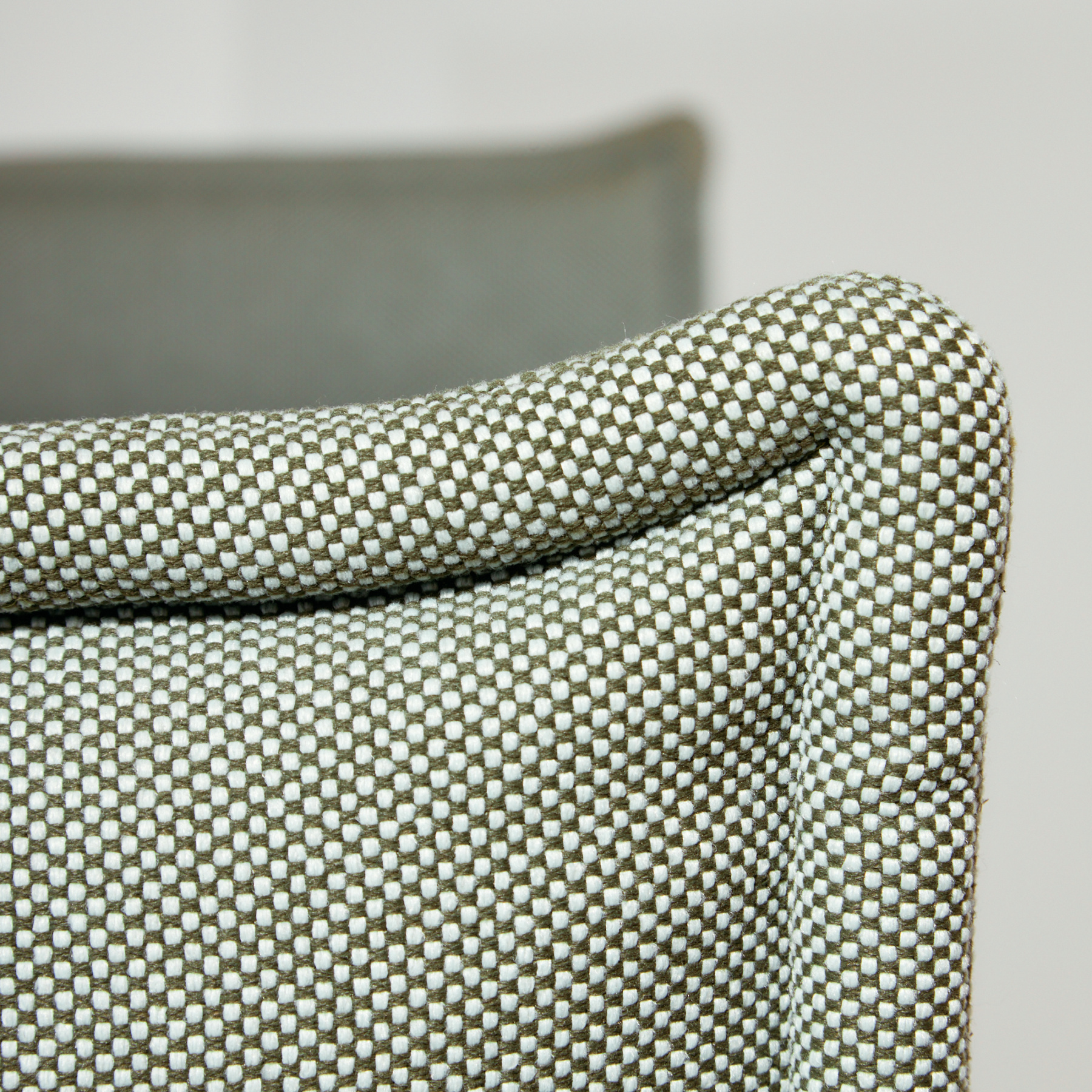 Alcove Highback two-seater sofa by Ronan & Erwan Bouroullec for Vitra - Image 18