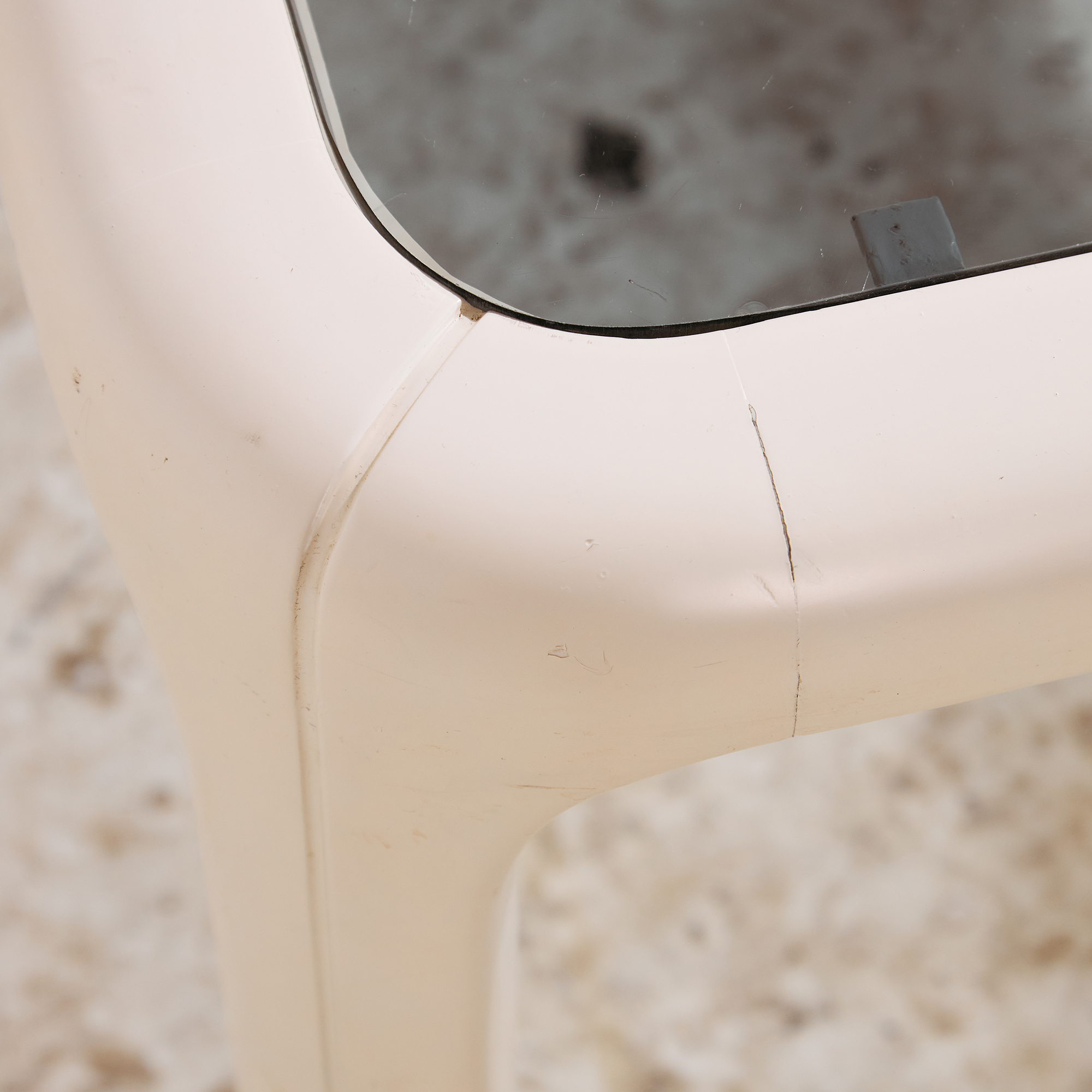 Fa és üveg dohányzóasztal - Image 5