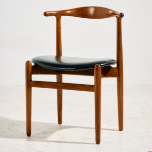 Hans J. Wegner FH708 felújított bükk étkezőszék