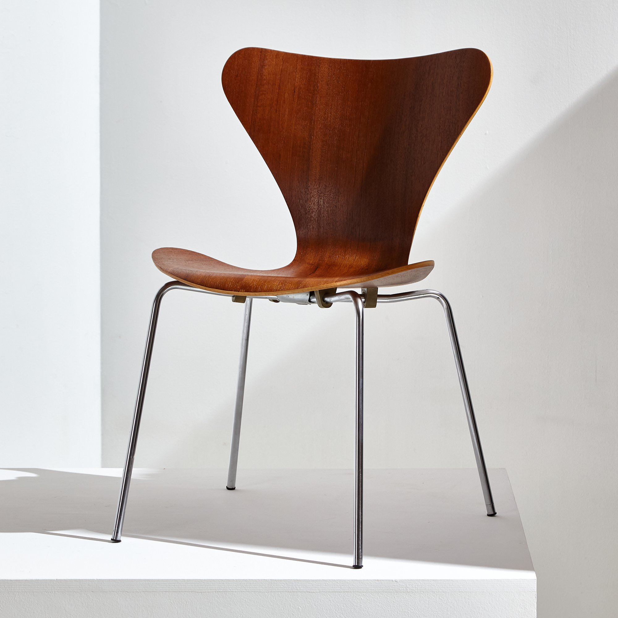 Arne Jacobsen Modell 3107 teak szék - Image 2