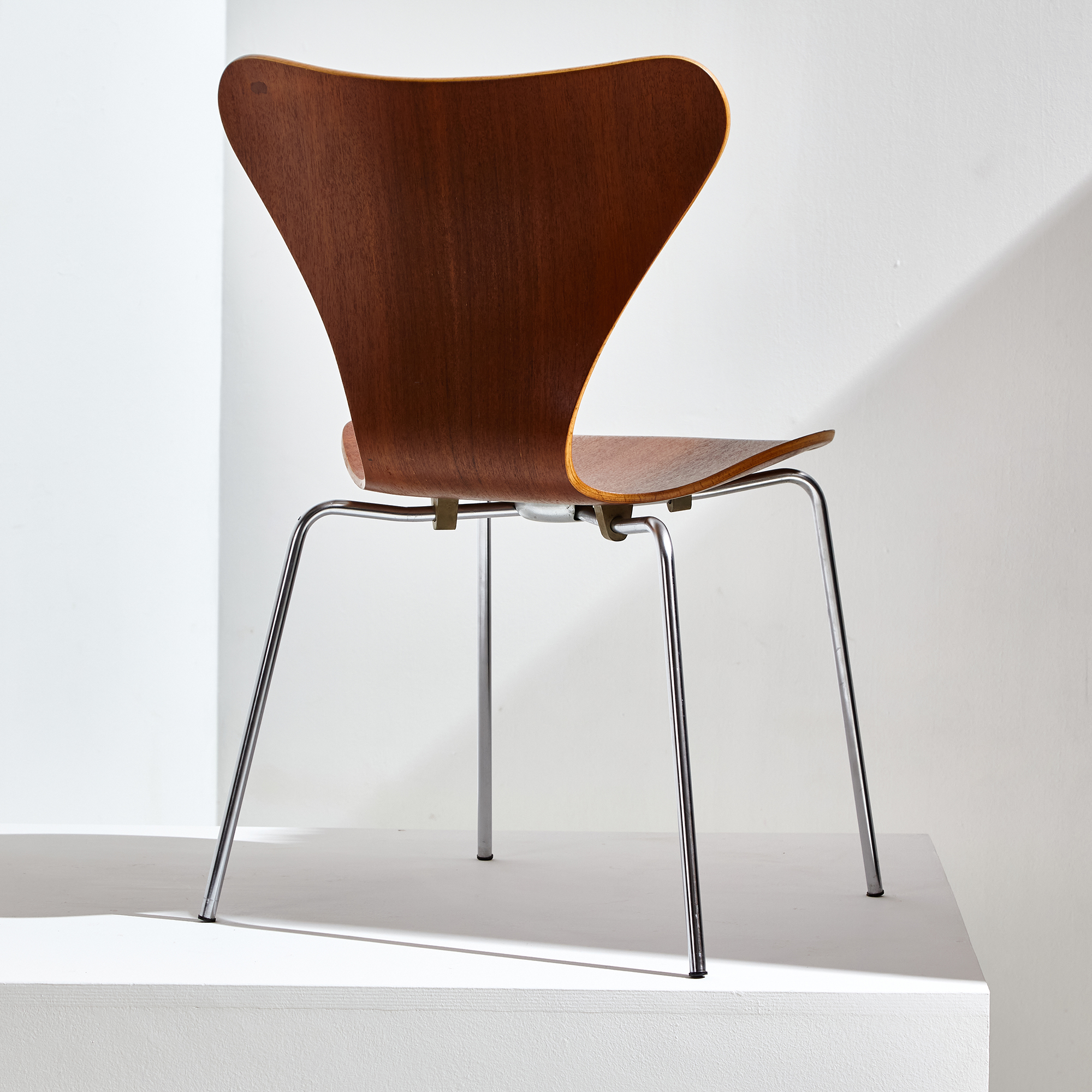 Arne Jacobsen Modell 3107 teak szék - Image 3