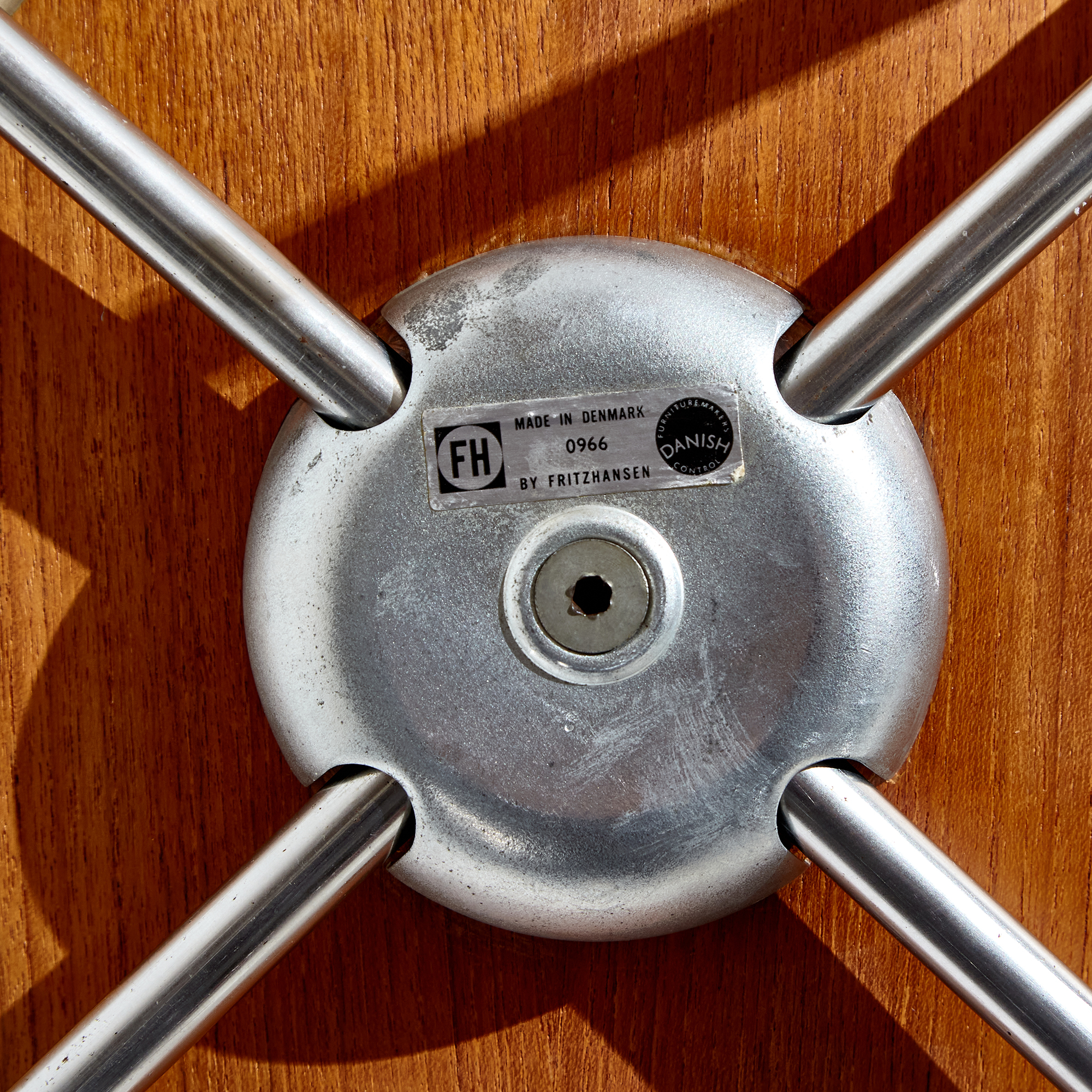 Arne Jacobsen Modell 3107 teak szék - Image 21