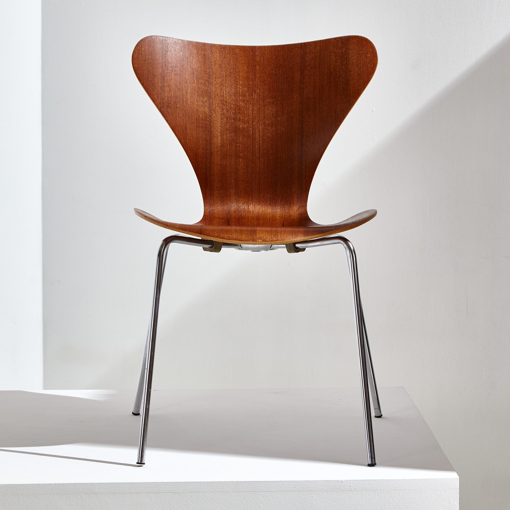 Arne Jacobsen Modell 3107 teak szék - Image 4