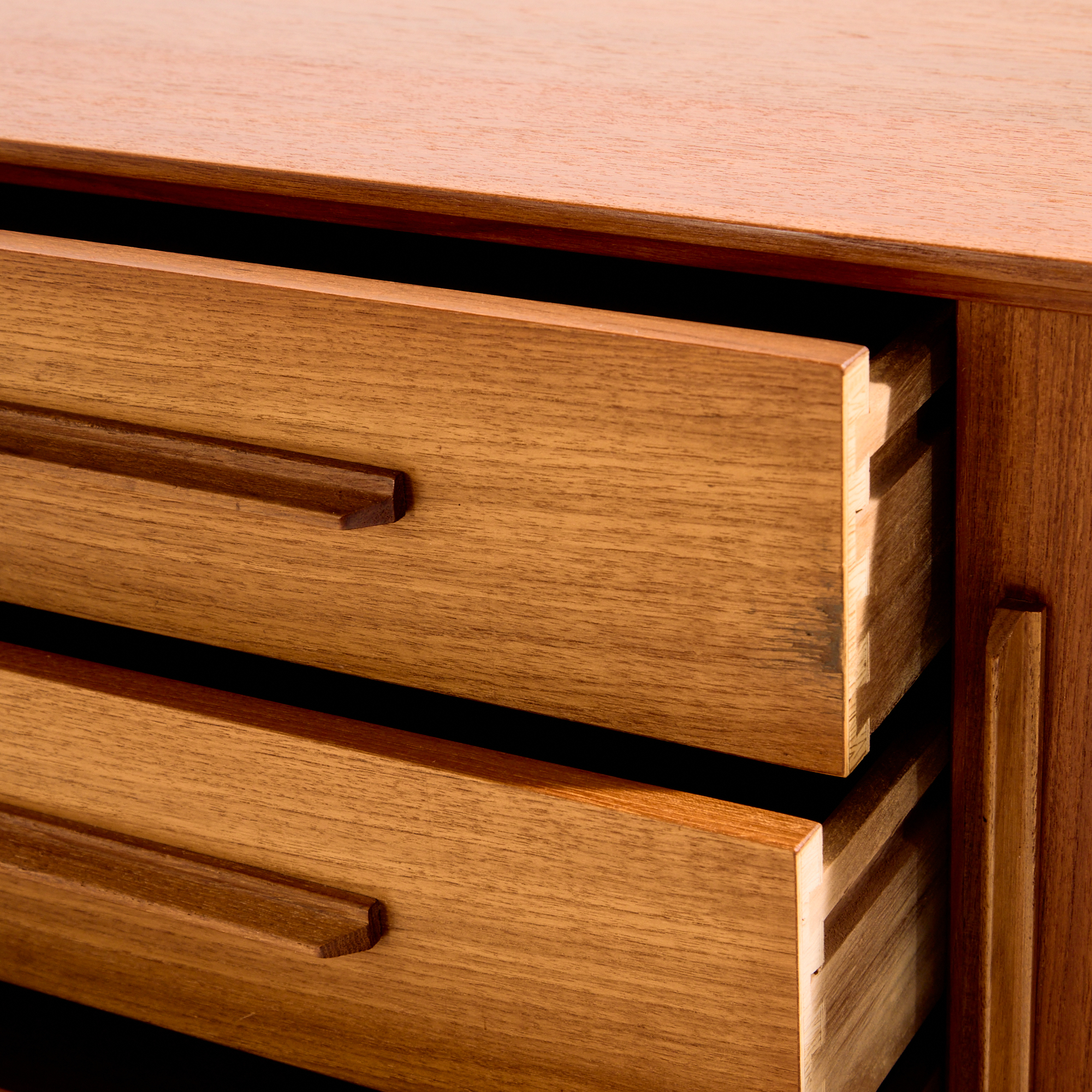 Felújított teak sideboard - Image 5