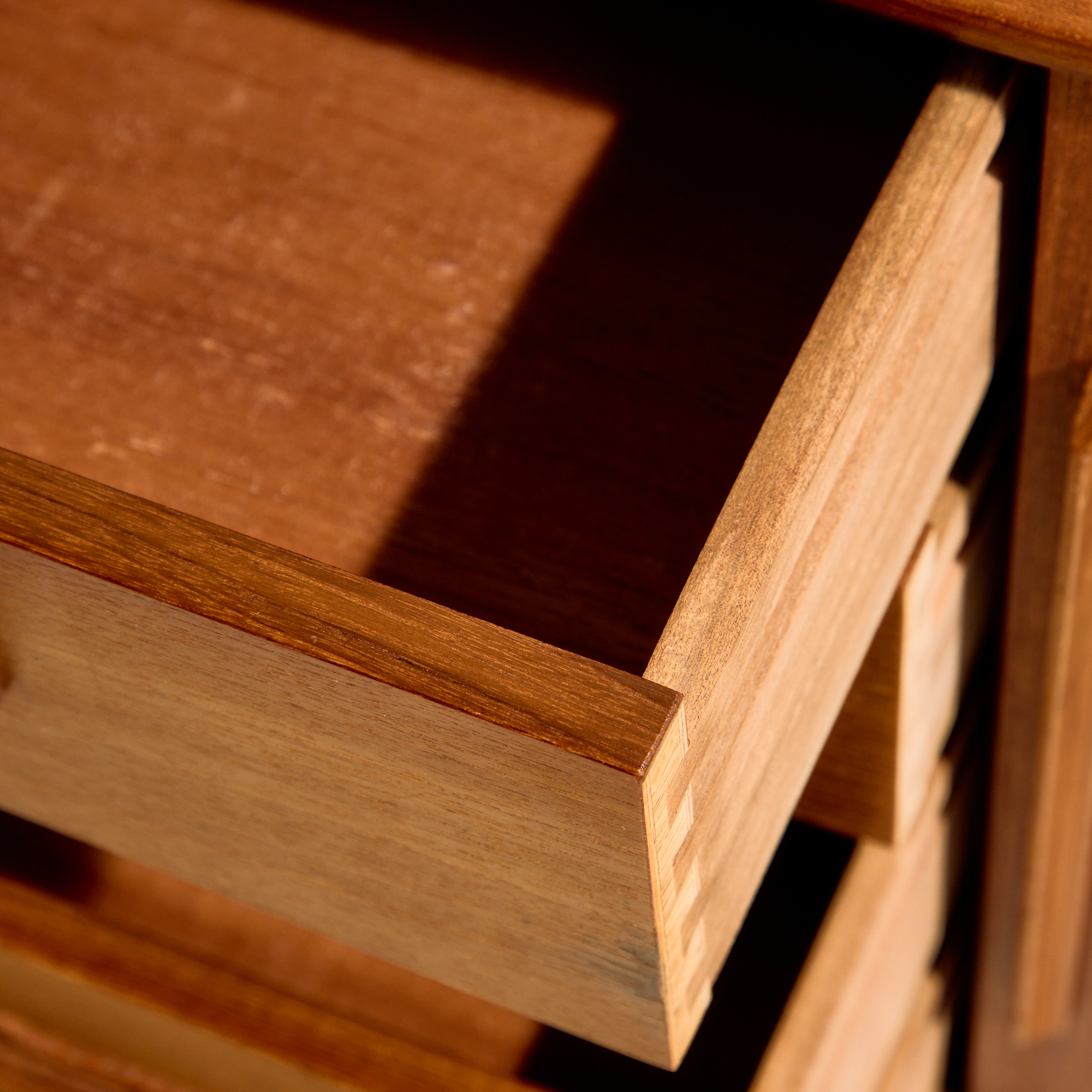Felújított teak sideboard - Image 6