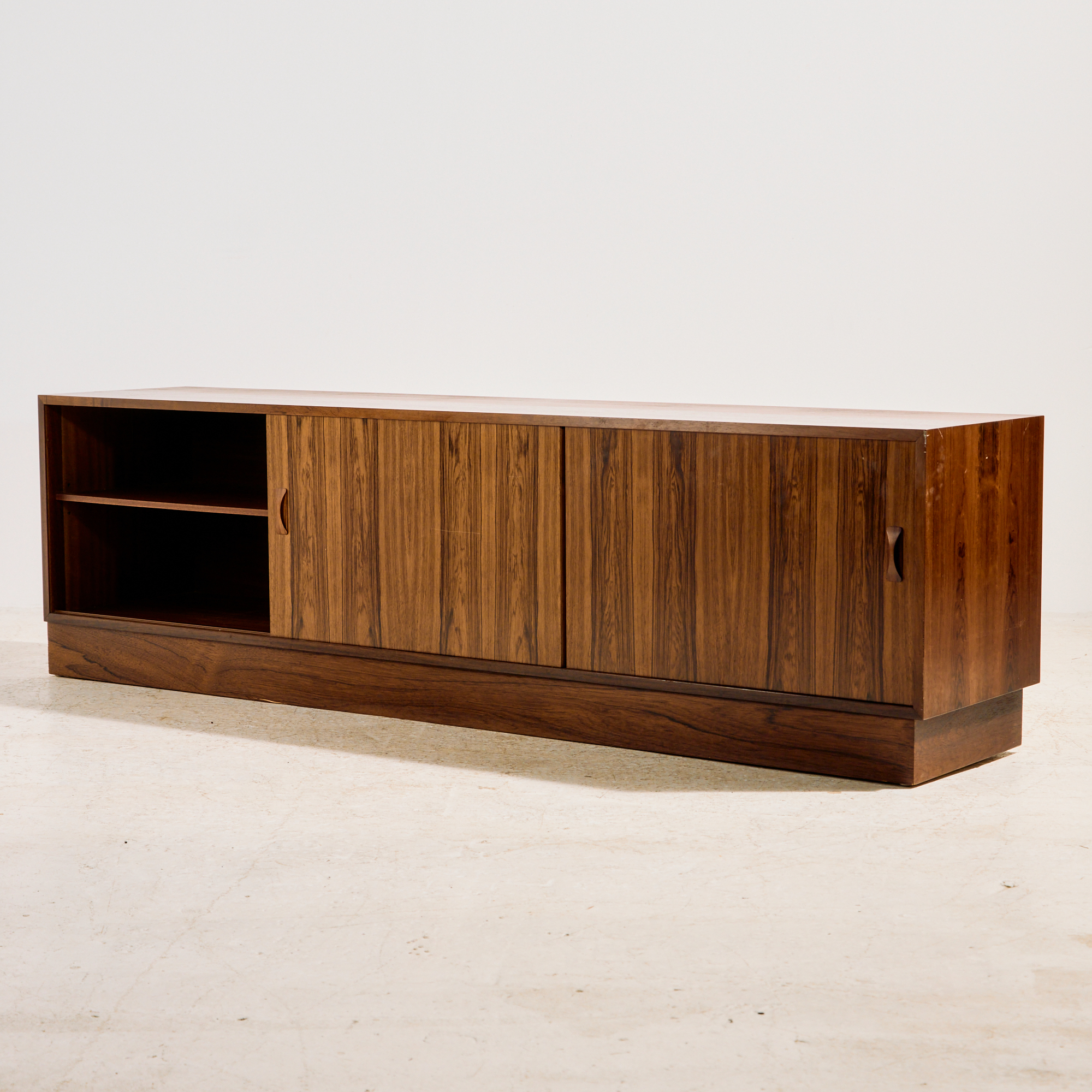 Clausen & Søn rózsafa sideboard - Image 5