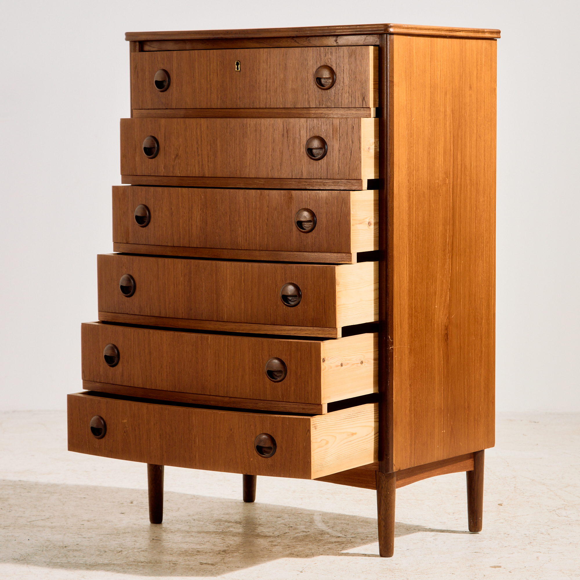 Teak dresser with six drawers - Image 3