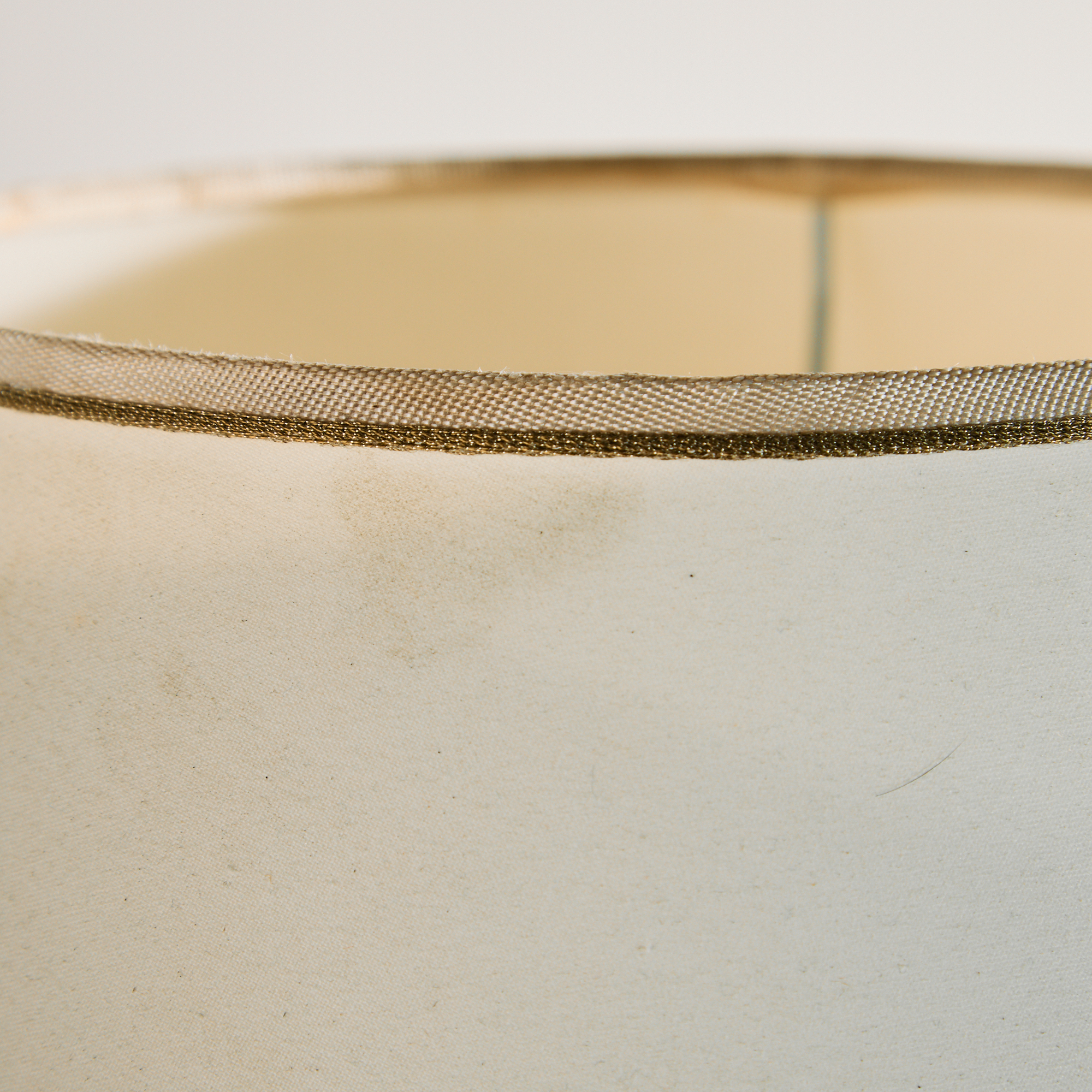 Gold-painted table lamp - Image 3