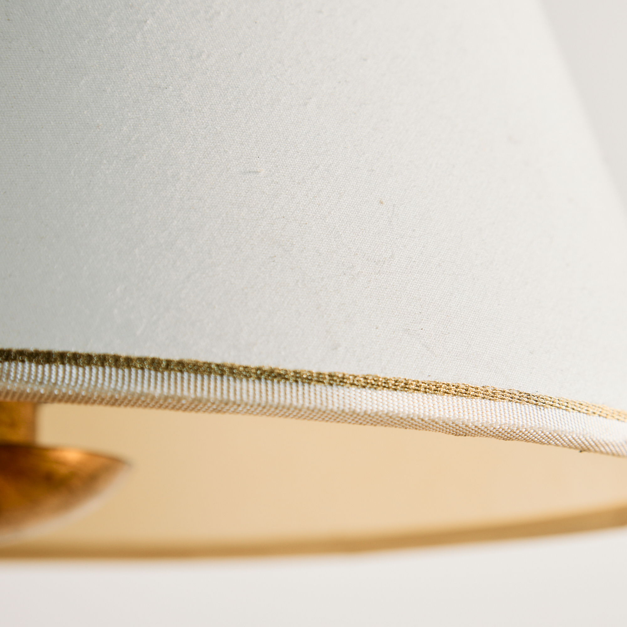 Gold-painted table lamp - Image 10