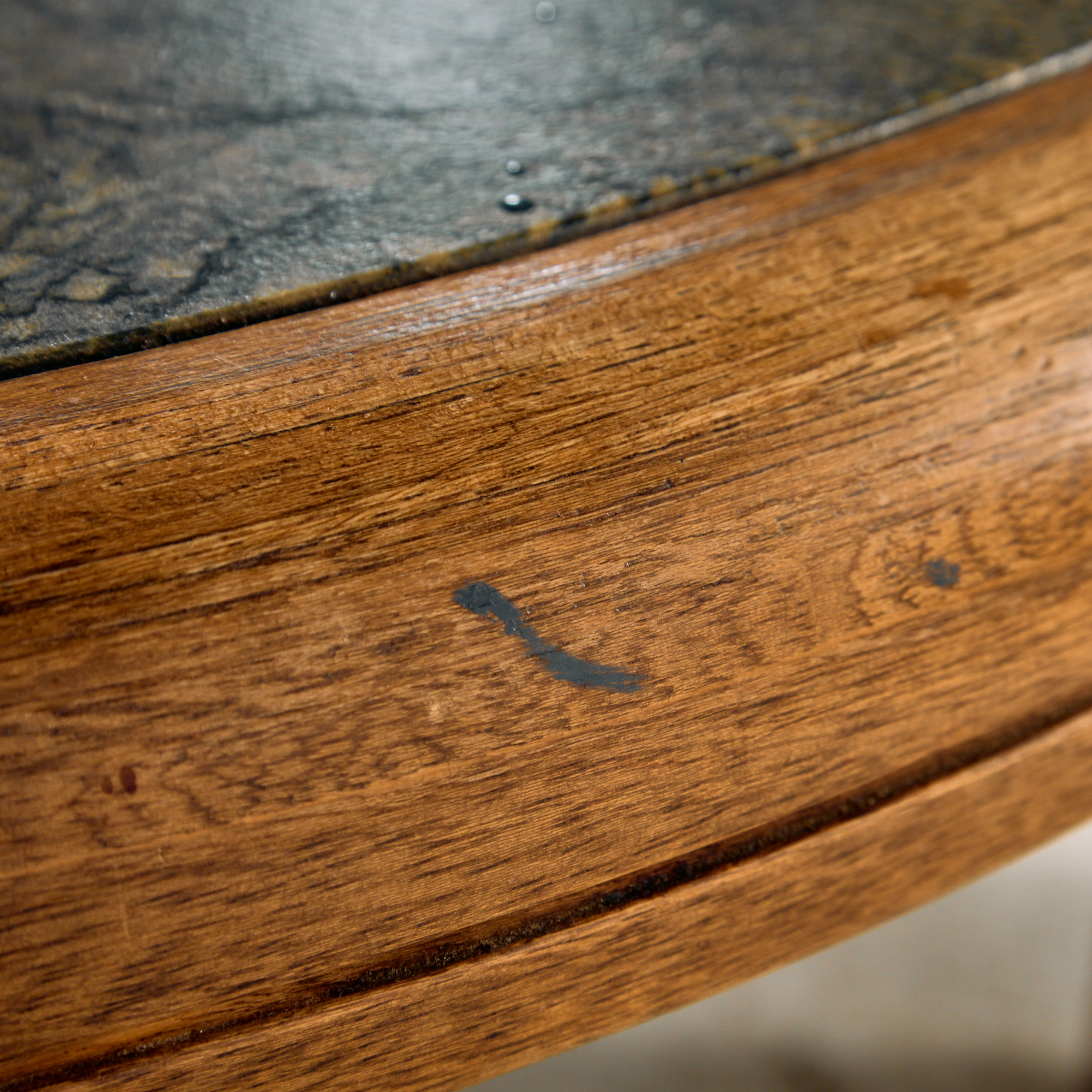Oak coffee table - Image 13