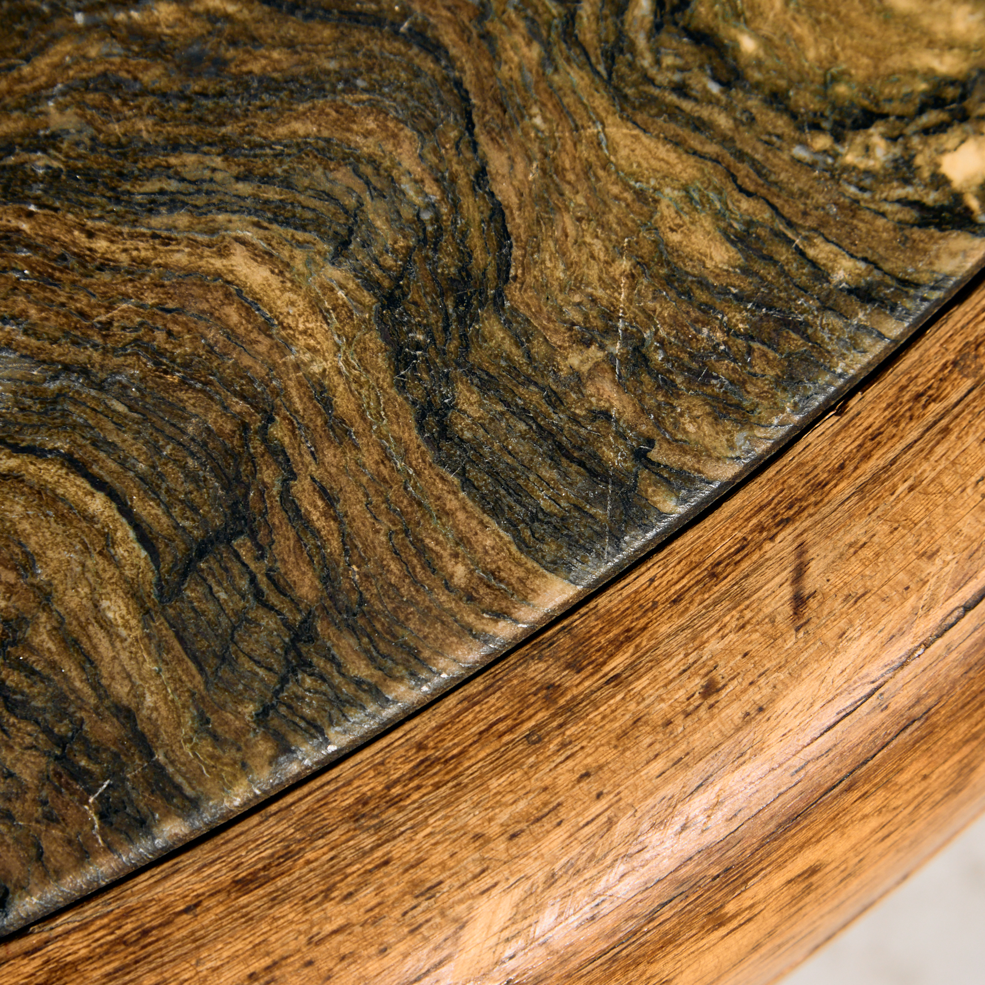 Oak coffee table - Image 8