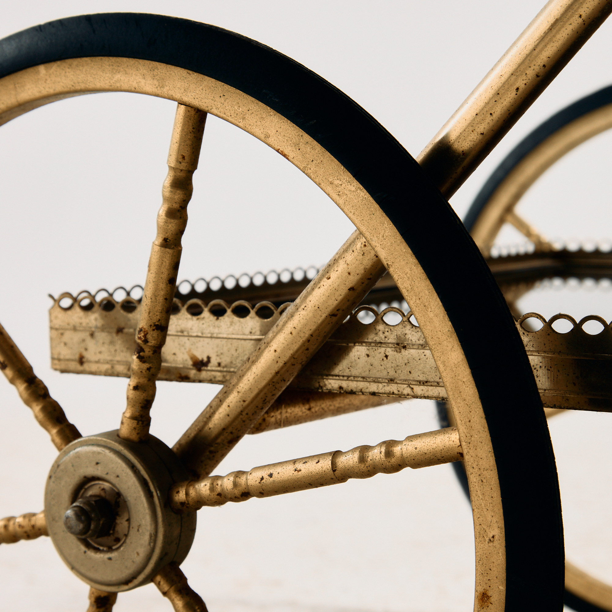 French Maison Jansen brass-framed trolley - Image 8