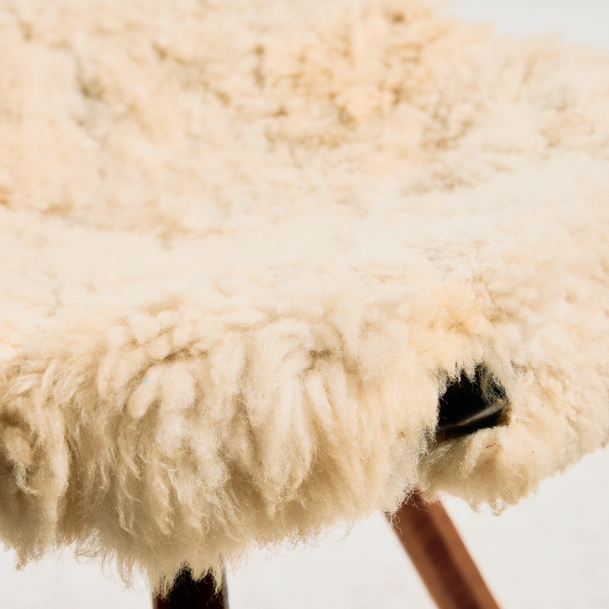 Handcrafted milking stool - Image 11