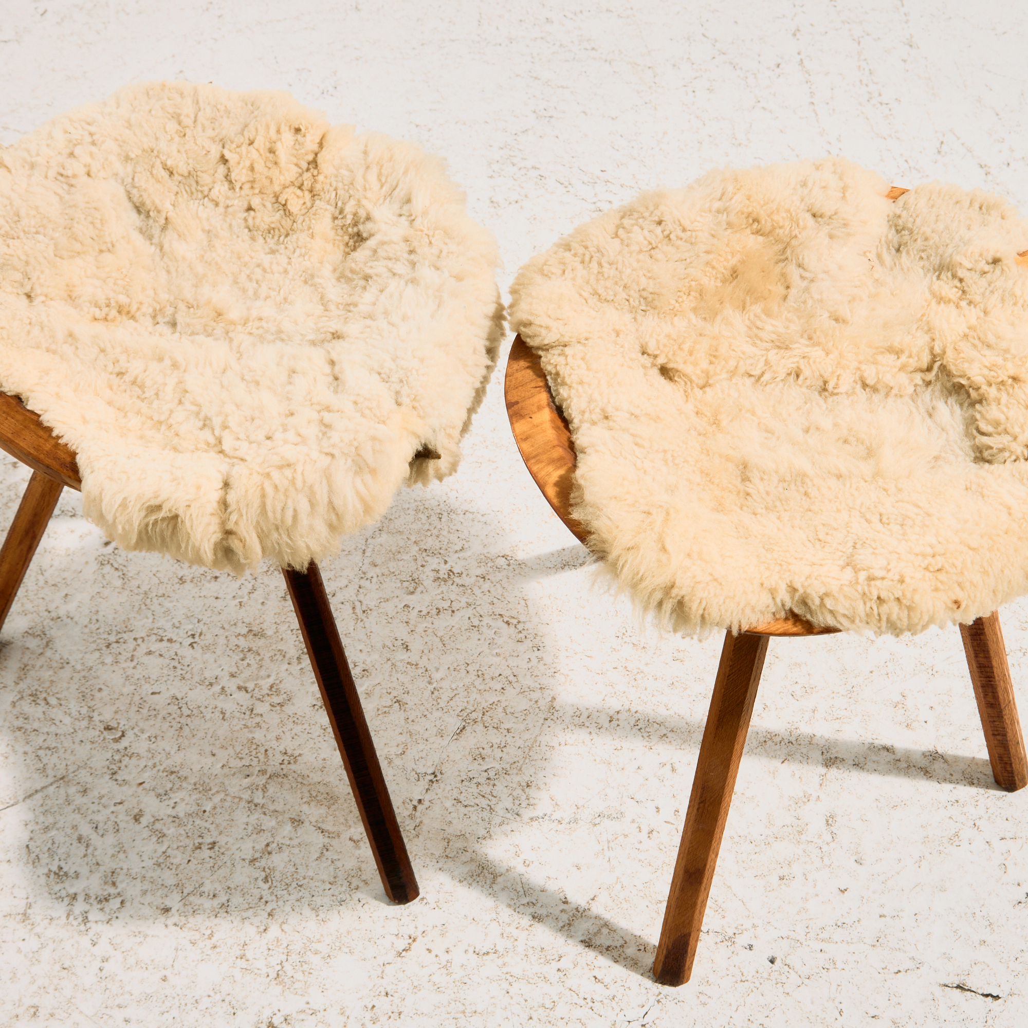 Handcrafted milking stool - Image 13
