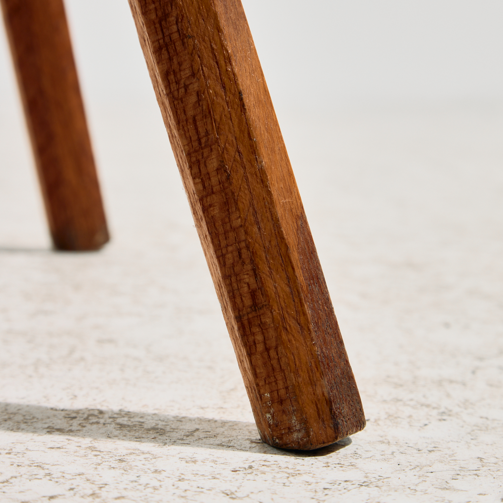 Handcrafted milking stool - Image 5