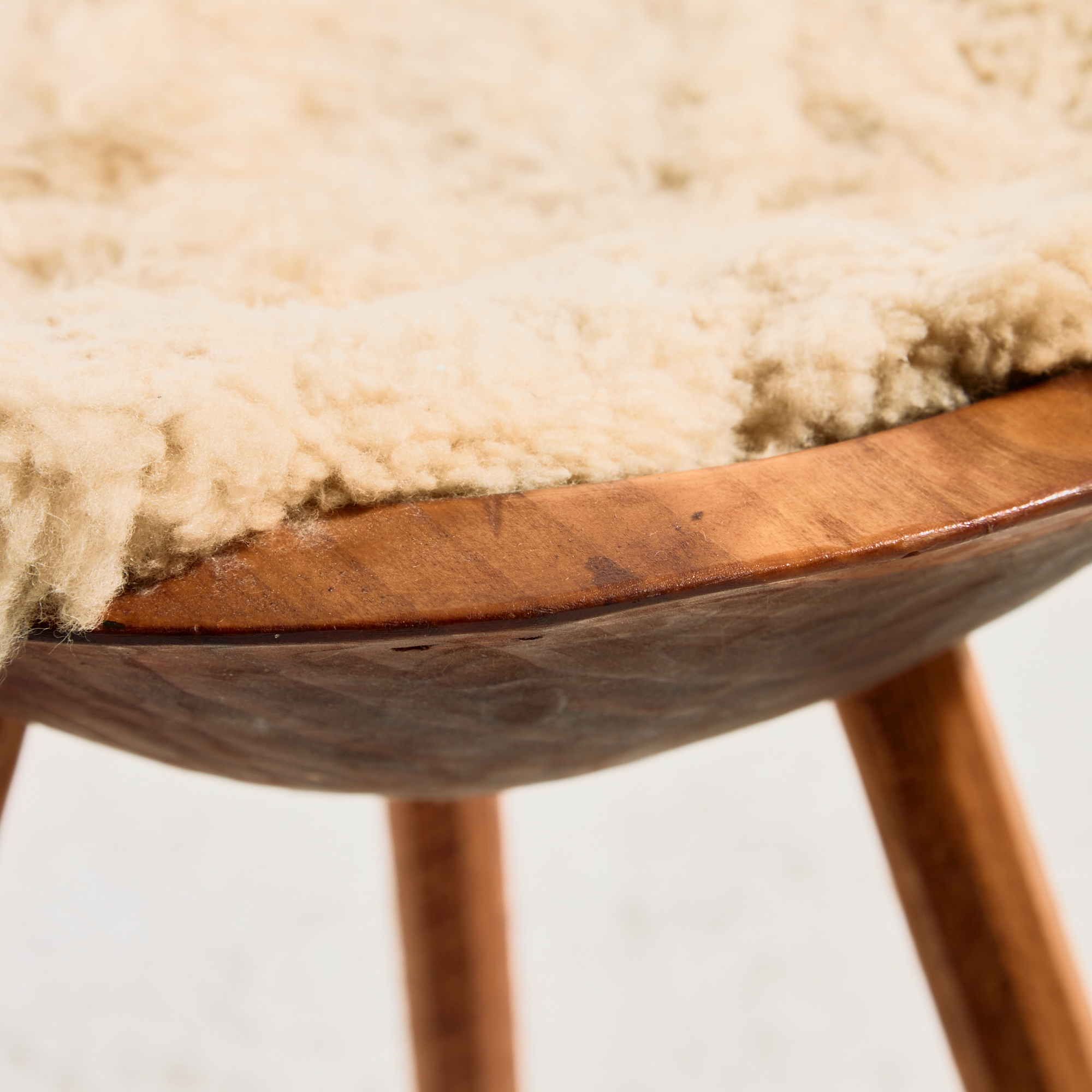 Handcrafted milking stool - Image 7