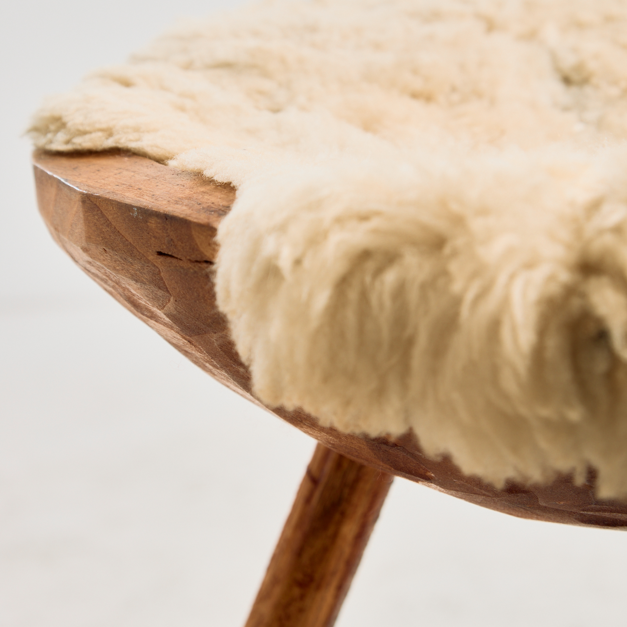 Handcrafted milking stool - Image 10